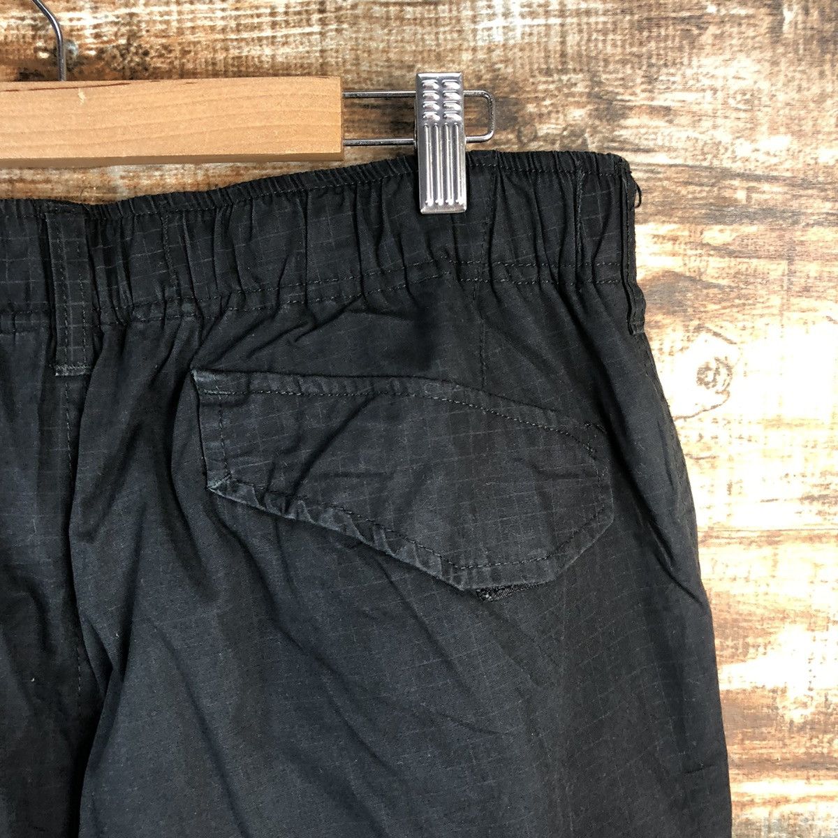 Japanese Brand DL Japanese Brand Dark Blue Cargo Multipocket Pants #C642 Size US 31 - 17 Thumbnail