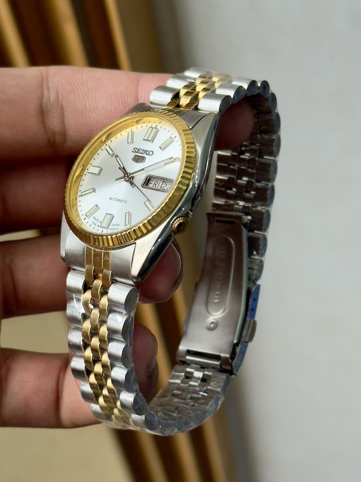 Vintage Seiko SNXJ NOS Automatic 7009 white Dial Men’s Wrist Watch Size 36 - 5 Thumbnail