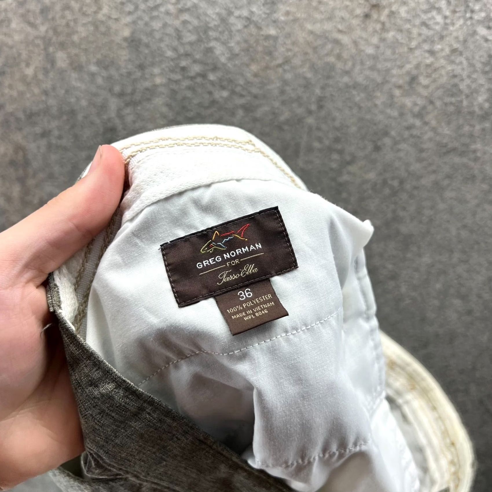 Vintage Greg Norman Shorts Mens 36 Heather Gray Chino Flat Front Polyester 36in Waist Casual Travel Regular Button Pocket Sl Size US 36 / EU 52 - 3 Thumbnail