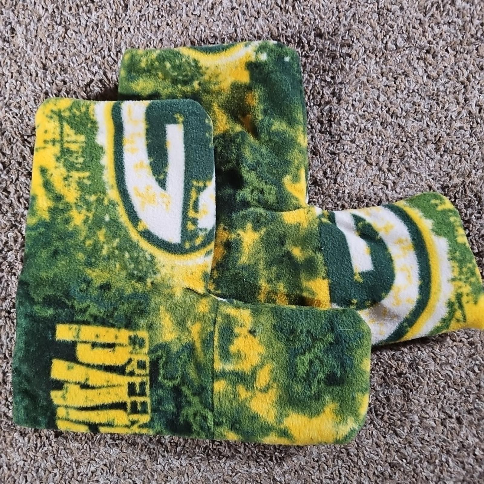 Other Green Bay Packers Slipper Footies SEE MEASUREMENTS Run Tight Size ONE SIZE - 1 Thumbnail