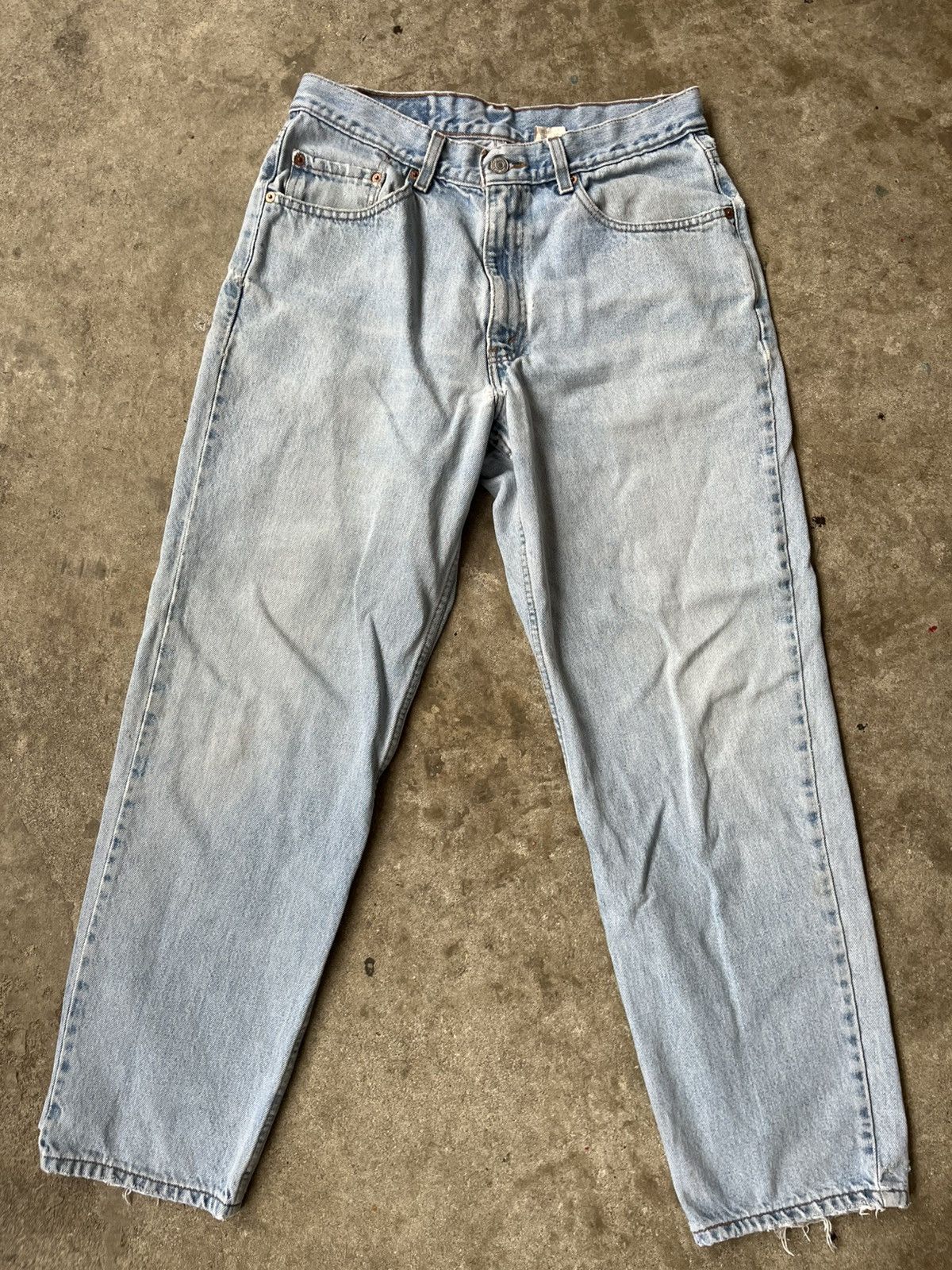 Levi's × Vintage Vintage Levi’s 550 Light Wash Denim Size US 30 / EU 46 - 1 Thumbnail