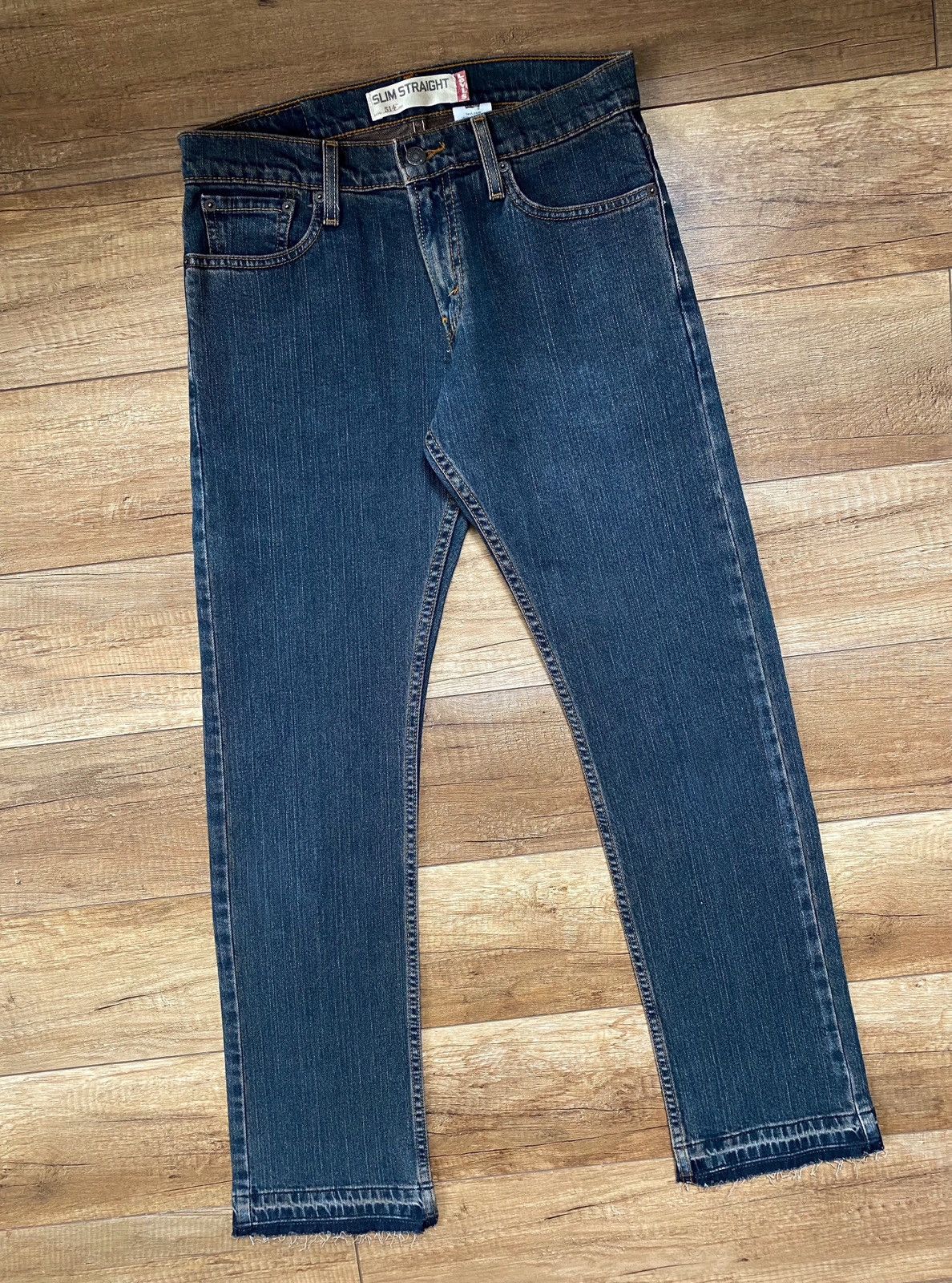 Levi's Vintage Levis 514 Slim Straight Released Hem Jeans Size US 28 / EU 44 - 4 Thumbnail