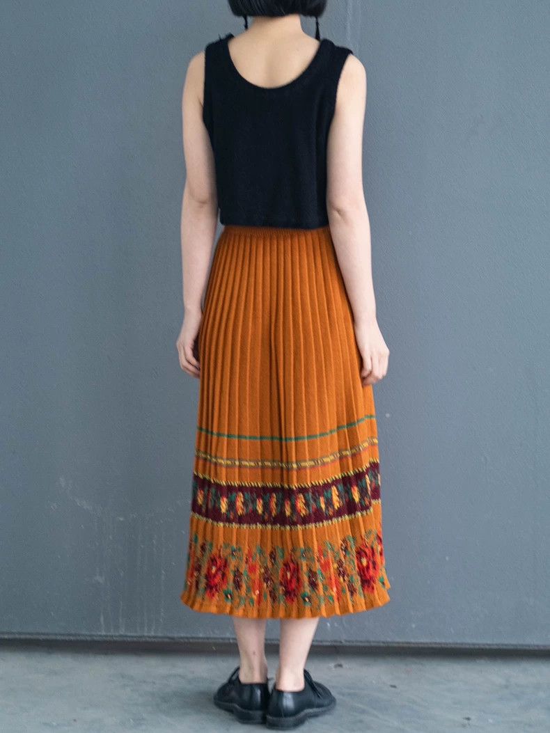 Kenzo KENZO A brown floral pleated skirt in a gorgeous shade Size 25" / US 0 / IT 36 - 6 Thumbnail