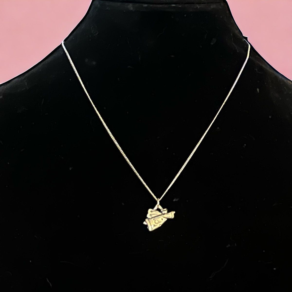 Vintage Vintage silver tone angel pendant necklace Size ONE SIZE - 1 Thumbnail