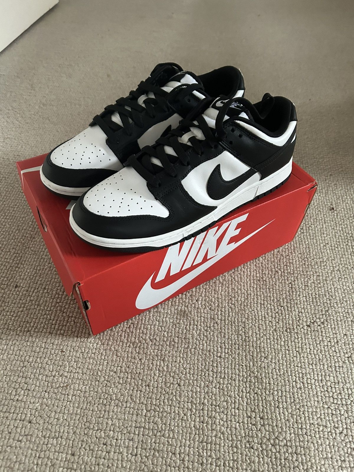 Nike Nike Dunk Low Panda Size US 10.5 / EU 43-44 - 1 Thumbnail