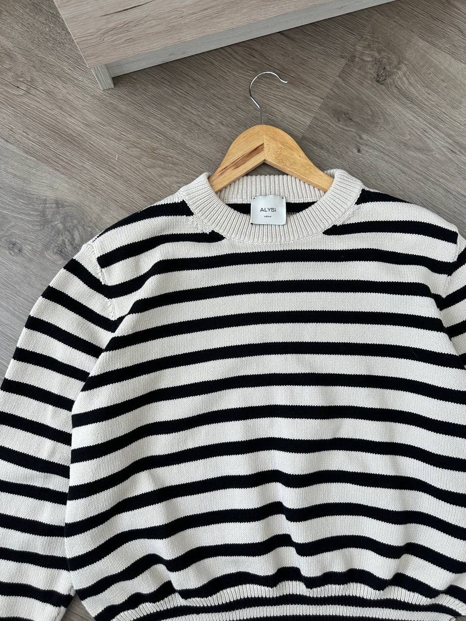 Japanese Brand × Vintage Vintage Alysi Striped Knit White Sweater Size US S / EU 44-46 / 1 - 7 Thumbnail