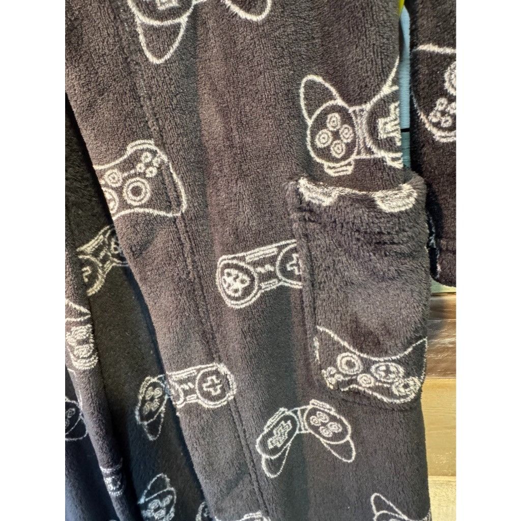 Other VIDEO GAME CONTROLLER ROBE BOYS XS (6/7) Soft Plush Bathrobe Size ONE SIZE - 2 Thumbnail