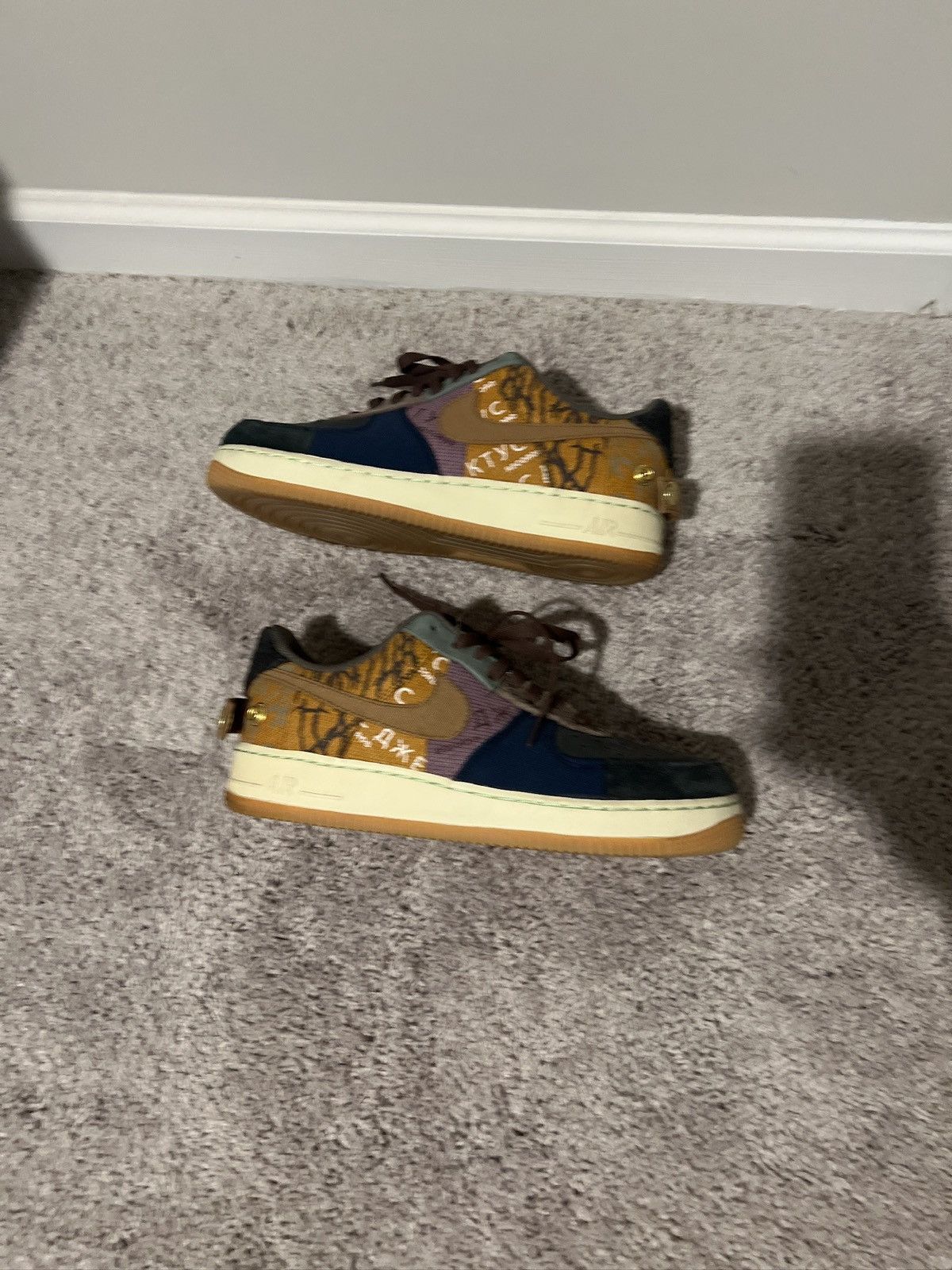 Nike × Travis Scott Cactus Jack Air Force 1 Size US 10.5 / EU 43-44 - 15 Thumbnail