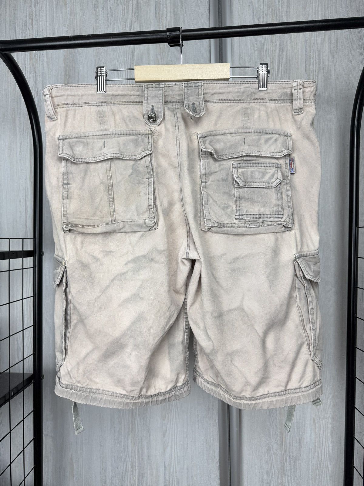 Dolce & Gabbana Dolce & Gabbana y2k beige fade utility military cargo shorts Size US 38 / EU 54 - 9 Thumbnail