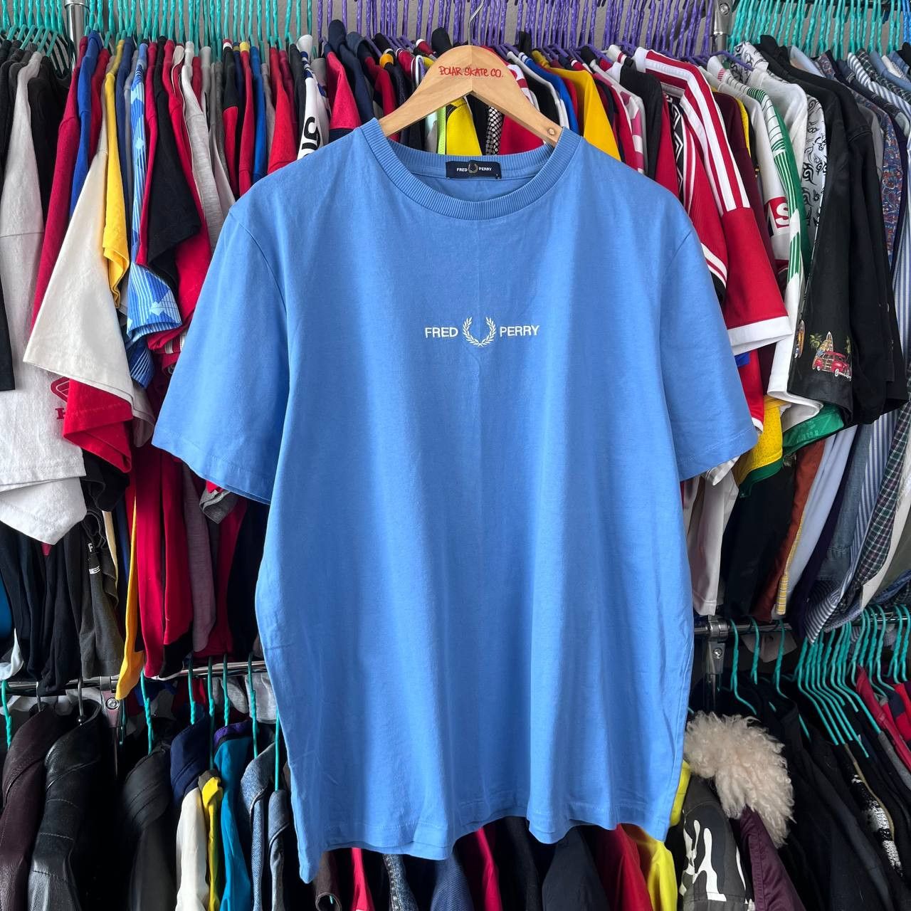 Fred Perry Fred Perry Blue Cental Logo Tshirt Size L Size US L / EU 52-54 / 3 - 3 Thumbnail