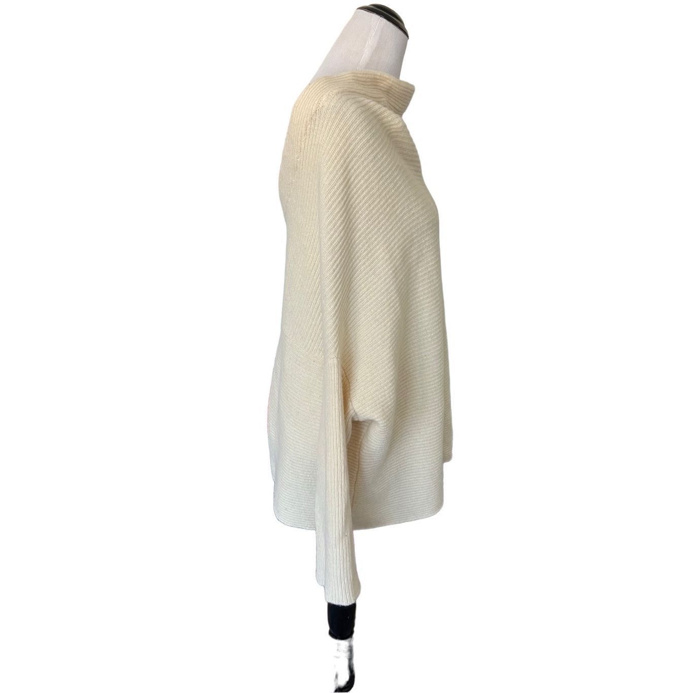 Zara Zara knit women wool v-back sweater size M Size M / US 6-8 / IT 42-44 - 2 Thumbnail