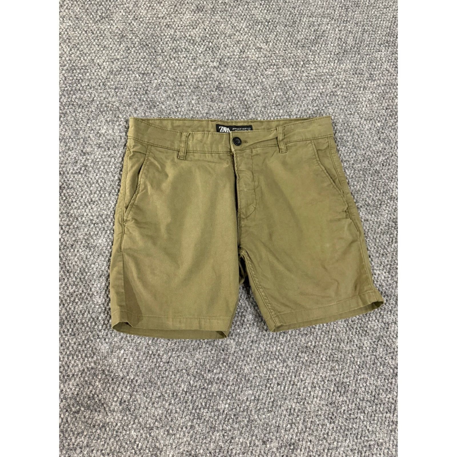 Zara Zara Chino Shorts Mens 31 Green Flat Front Cotton Stretch 5-Pocket Regular Rise Mid 9 In Inseam 9 In Casual Summer Spring Size US 31 - 2 Thumbnail