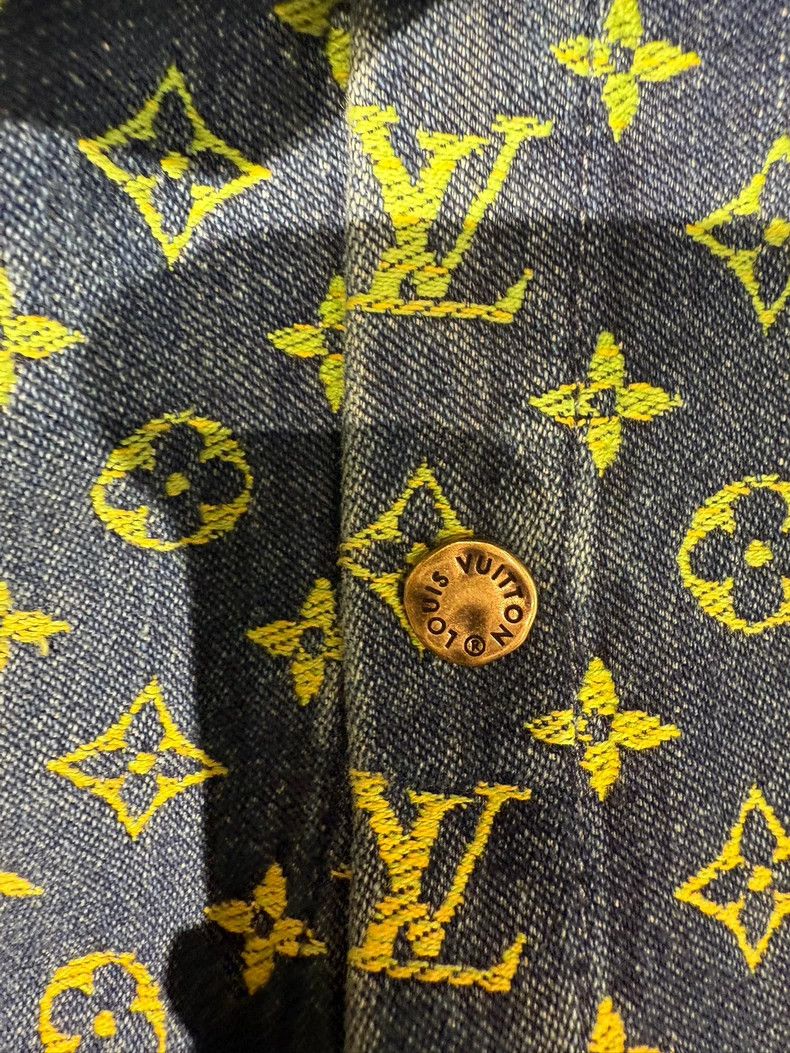 Louis Vuitton Louis Vuitton Blue Gradient Full Print Denim Jacket 2505-Ne Size US L / EU 52-54 / 3 - 6 Thumbnail