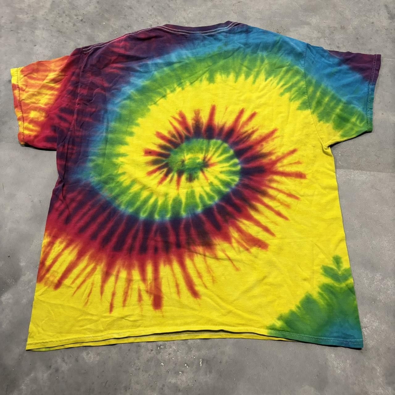 Japanese Brand × Vintage Crazy Vintage Y2K/2000s Tie Dye Hippie Style Graphic Tee! Size US XL / EU 56 / 4 - 4 Thumbnail