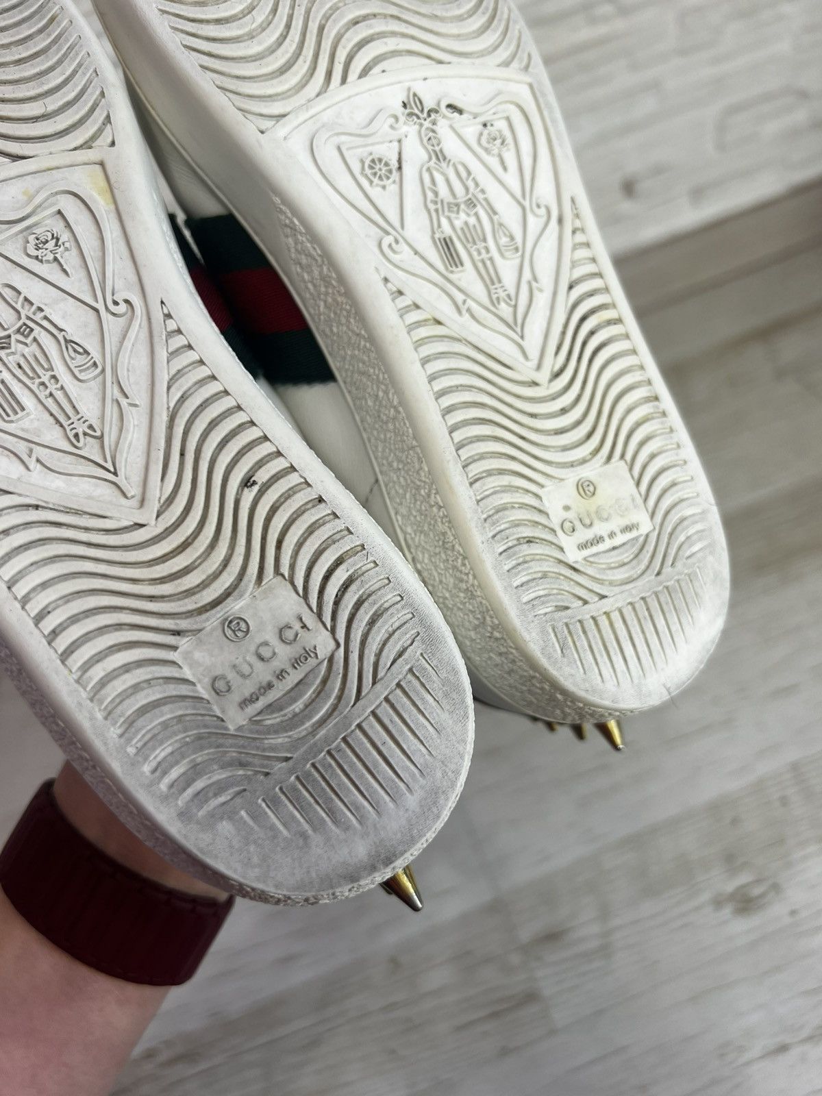 Gucci Gucci Ace Pearl Studded Leather Sneakers Size 35.5 Size US 8 / IT 38 - 17 Thumbnail