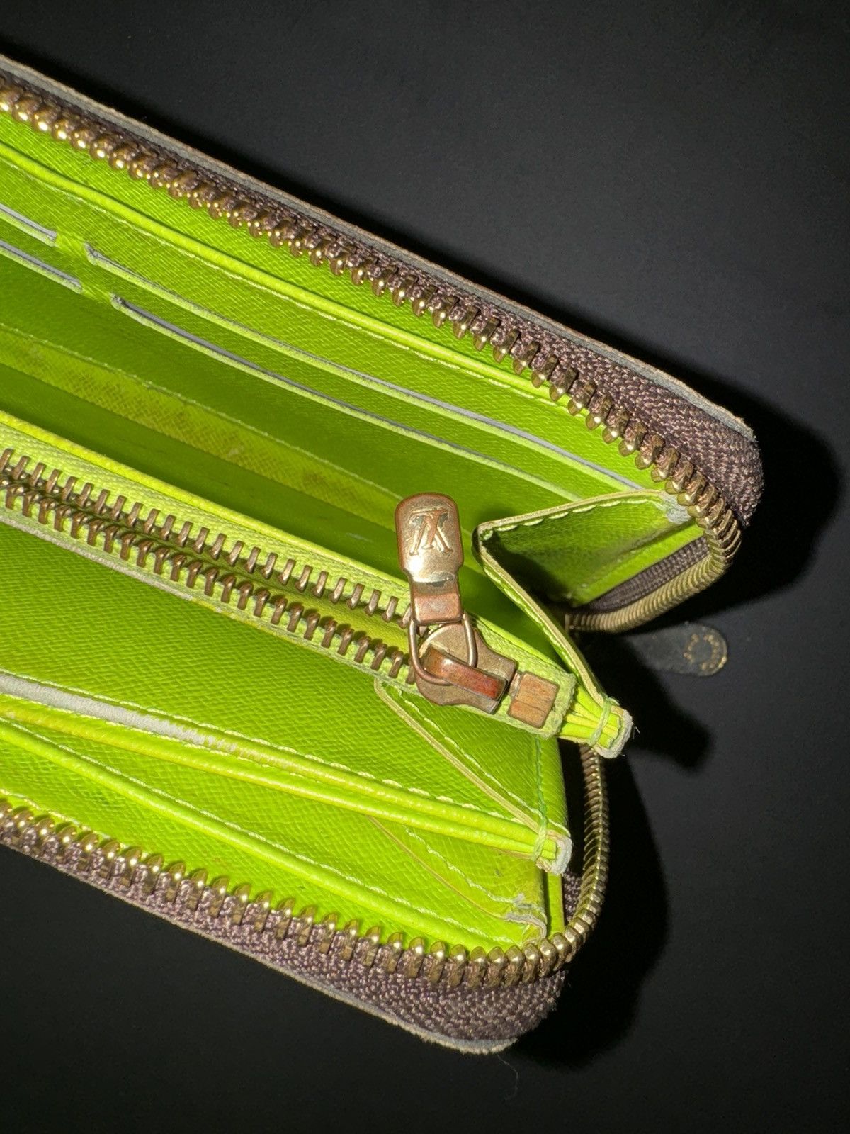 Louis Vuitton Louis Vuitton monogram grafitti zippy wallet Size ONE SIZE - 11 Thumbnail