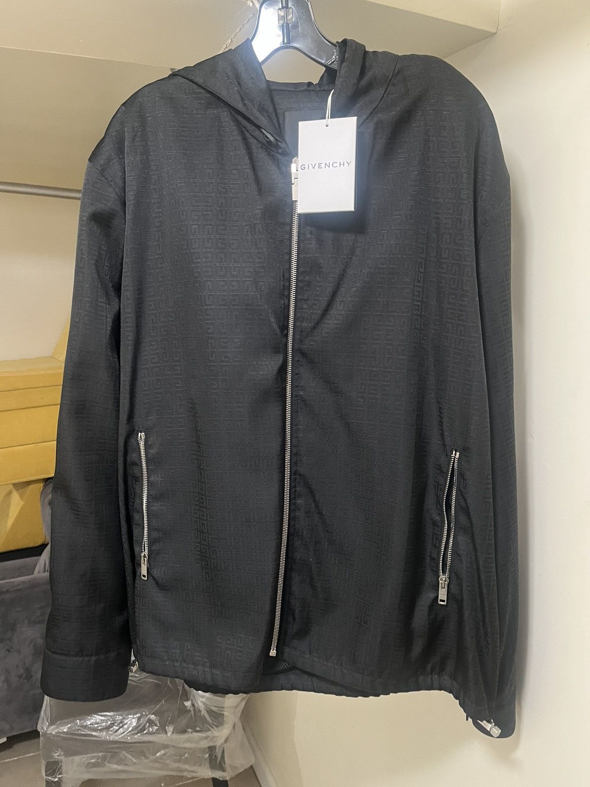 Givenchy Givenchy 4G Nylon Jacquard Windbreaker Track Jacket Sz 50 Size US M / EU 48-50 / 2 - 5 Thumbnail