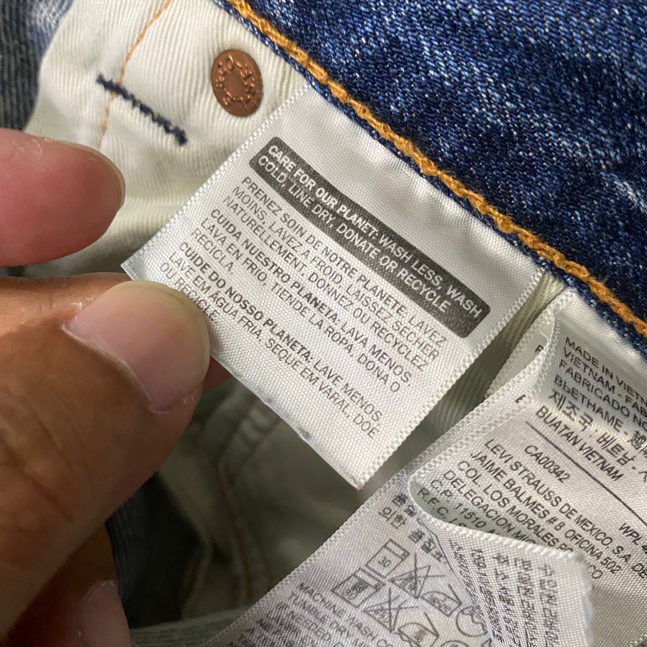 Levi's Vintage 90s Levis 505 Distressed Denim Kurt Cobain Style Size US 34 / EU 50 - 21 Thumbnail
