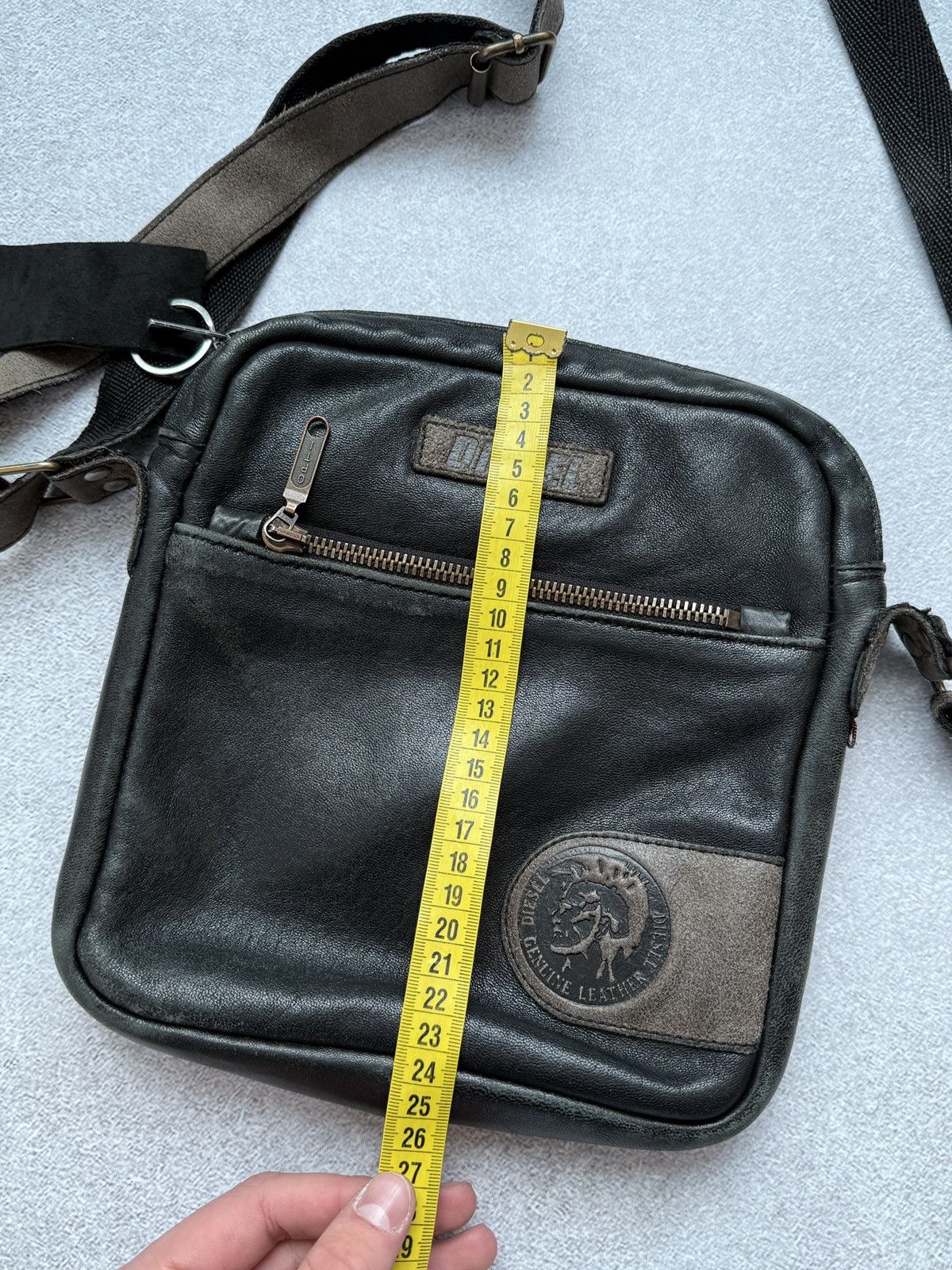 Diesel Vintage Diesel Reversible Messenger Bag Leather Black Men’s Size ONE SIZE - 17 Thumbnail