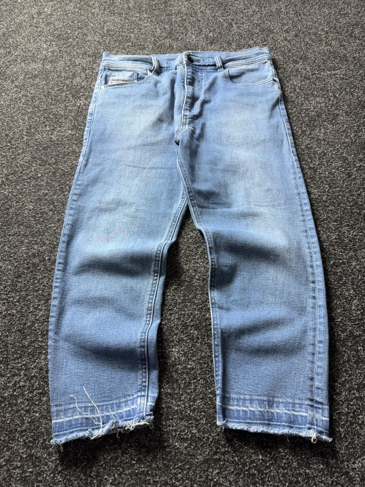 Diesel Luxury 00s Diesel Tapered Jeans Cropped Vintage Y2K Denim Size 30" / US 8 / IT 44 - 1 Thumbnail