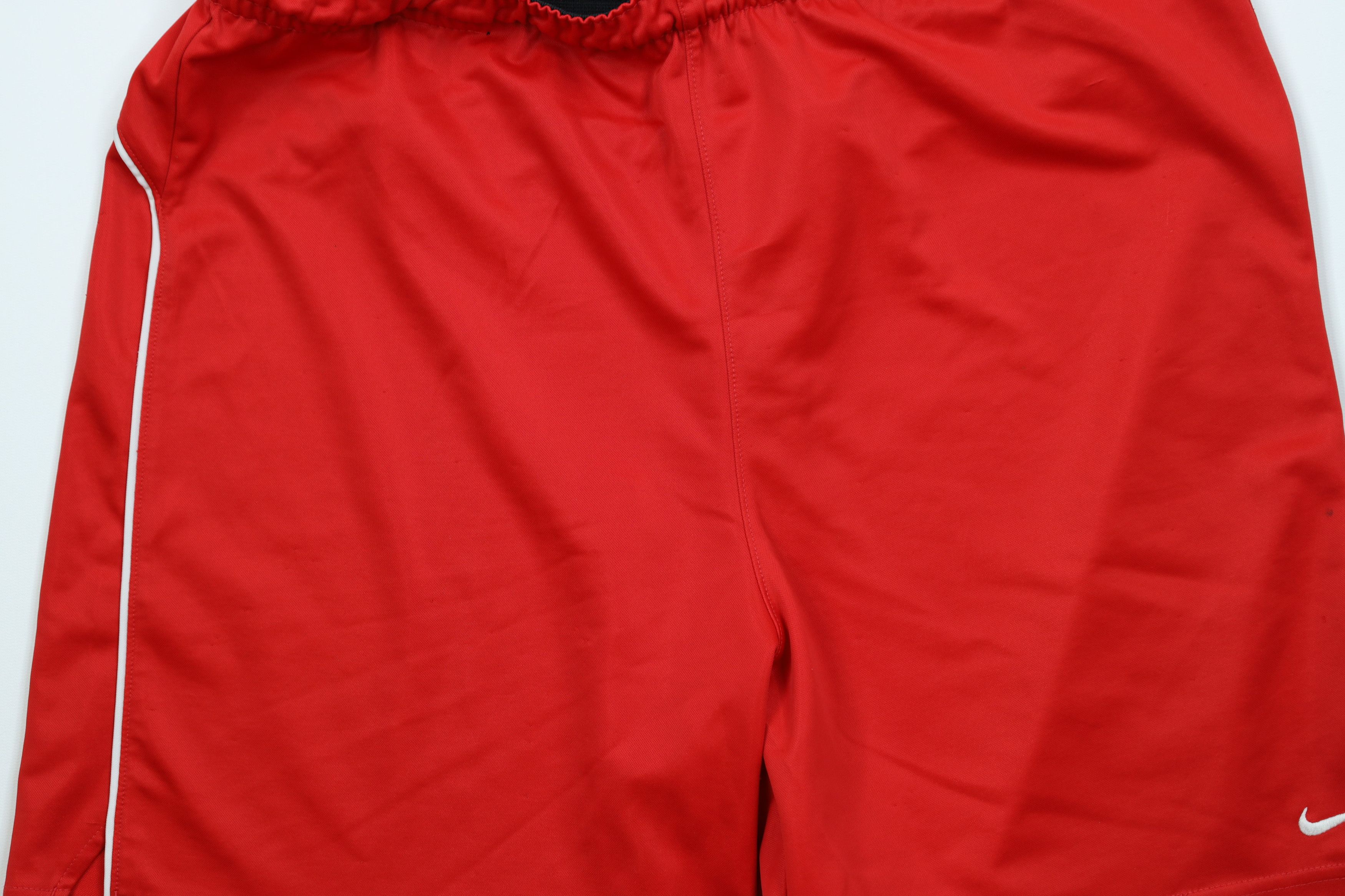 Nike Vintage Nike Mini Swoosh Running Soccer Shorts Red AS IS Size US 32 / EU 48 - 3 Thumbnail