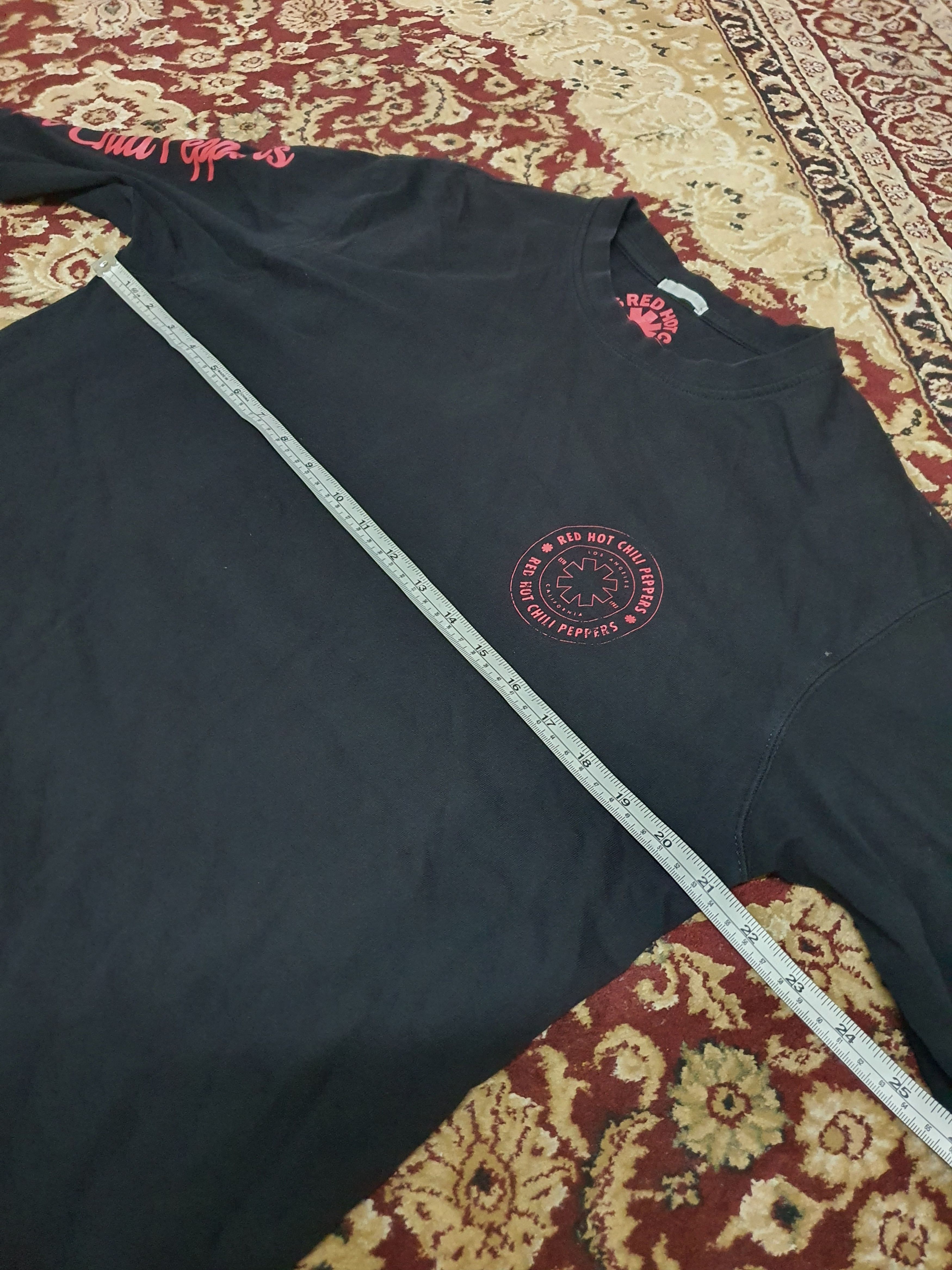 Band Tees Red Hot Chili Peppers long-sleeve shirt Size US M / EU 48-50 / 2 - 13 Thumbnail