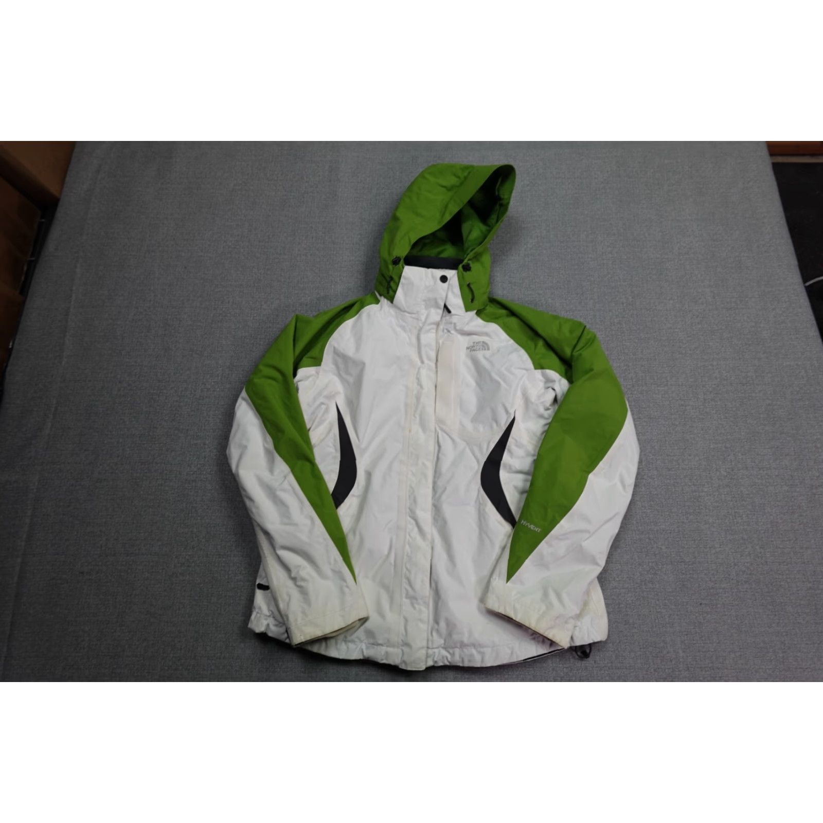 The North Face VINTAGE The North Face Jacket Womens L White Hooded Wind-Resistant Rain Coat Size L / US 10 / IT 46 - 2 Thumbnail