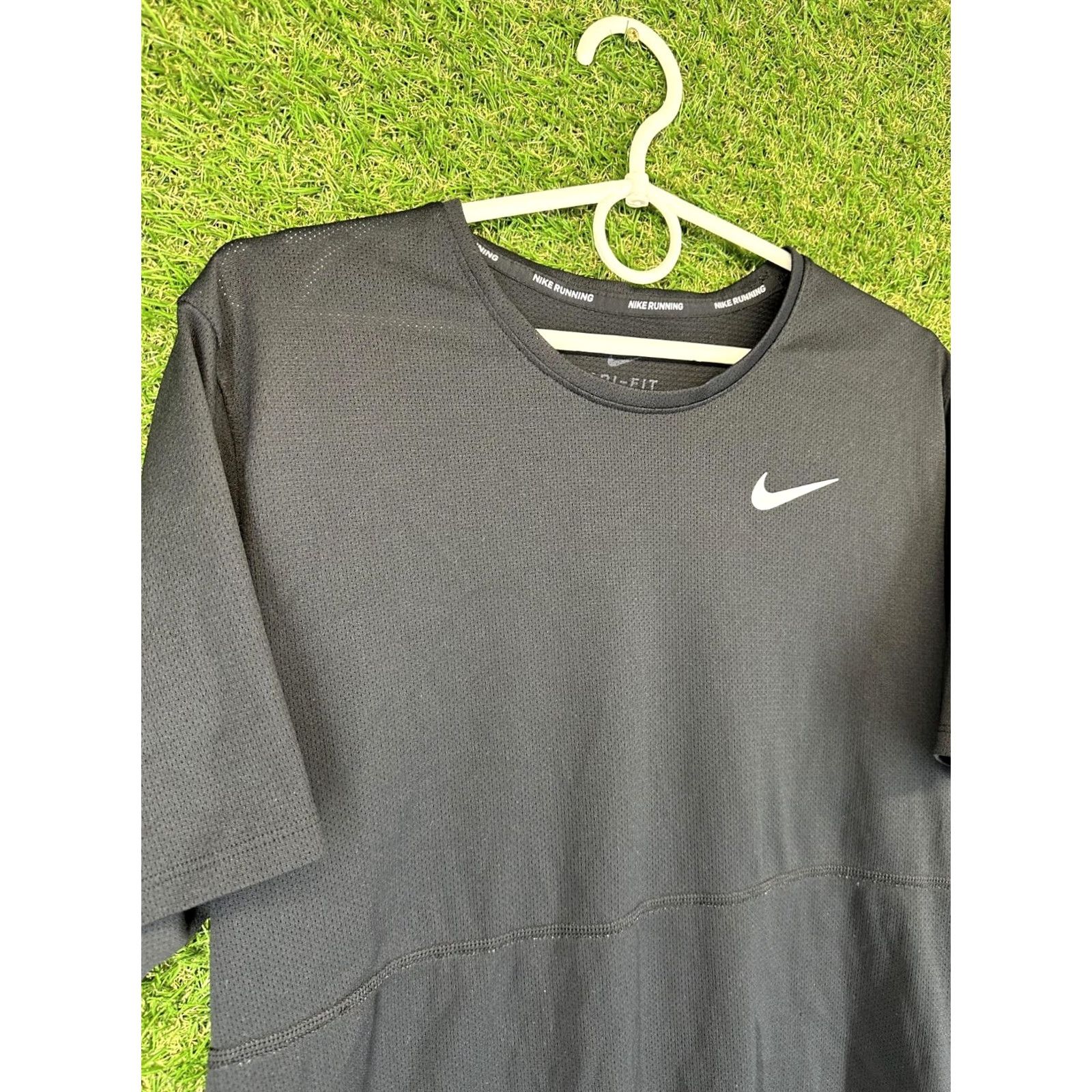 Nike Nike Running Dri-Fit Original 2021 Run Training Men Shirt Jersey T-Shirt M Black 2021 Nike Running Men's Shirt Short Sleeve Jersey 100% Polyester Size US M / EU 48-50 / 2 - 3 Thumbnail