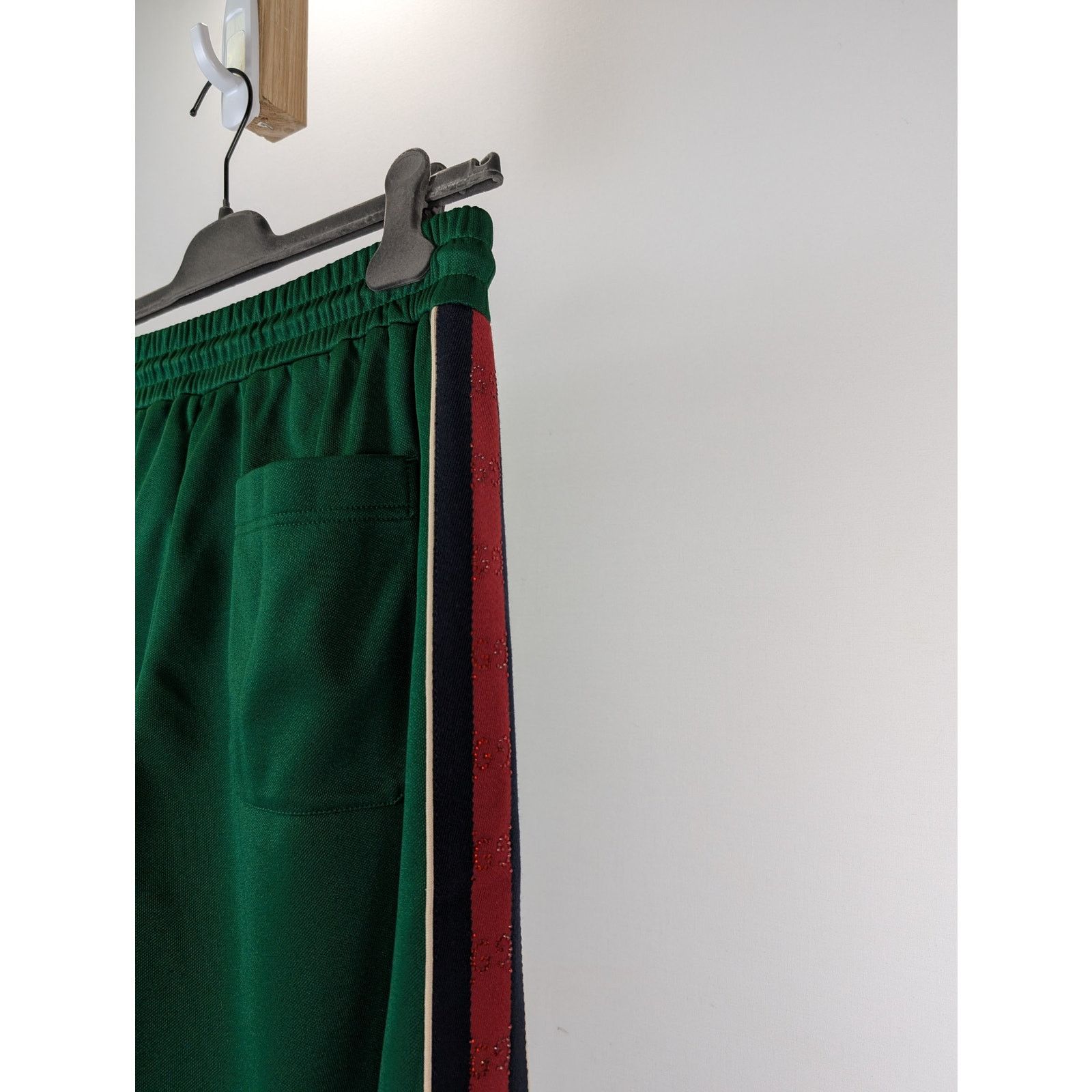 Gucci o1rshd1 Track Pants With GG Bejewled Trim Detail in Green Size US 32 / EU 48 - 10 Thumbnail
