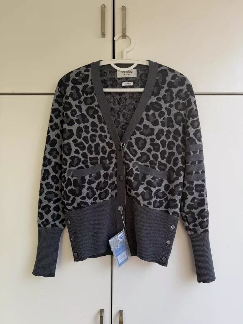 Thom Browne thom browneLeopard wool cardigan jacket 2503-Nextarrow Size US XS / EU 42 / 0 - 1 Thumbnail