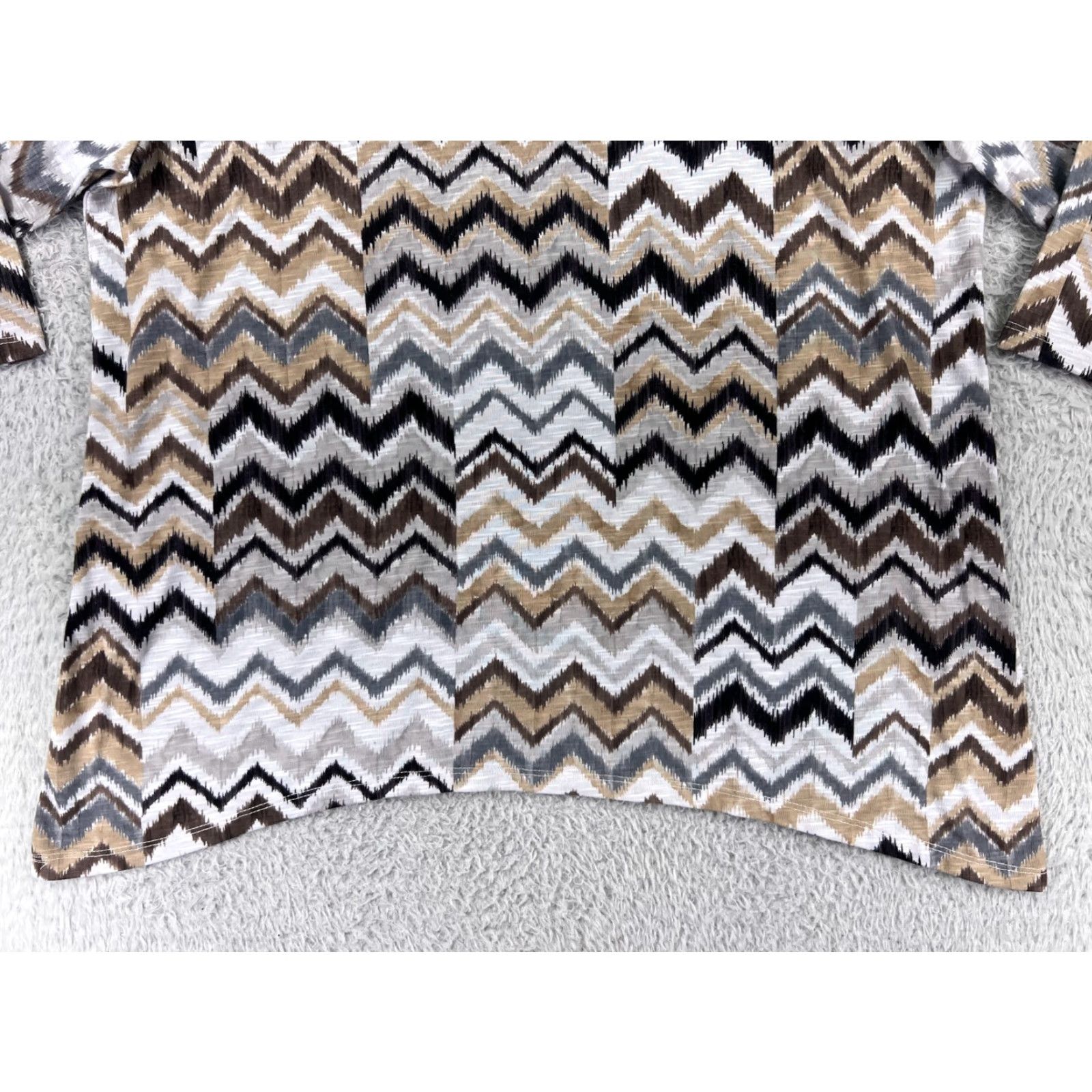 Vintage Alfred Dunner Shirt Womens Medium Beige Black Gray Chevron 3/4 Sleeve Blouse Size M / US 6-8 / IT 42-44 - 7 Thumbnail