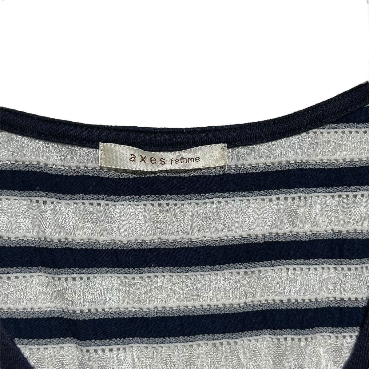 Japanese Brand Vintage axes femme Tshirt Size S / US 4 / IT 40 - 7 Thumbnail