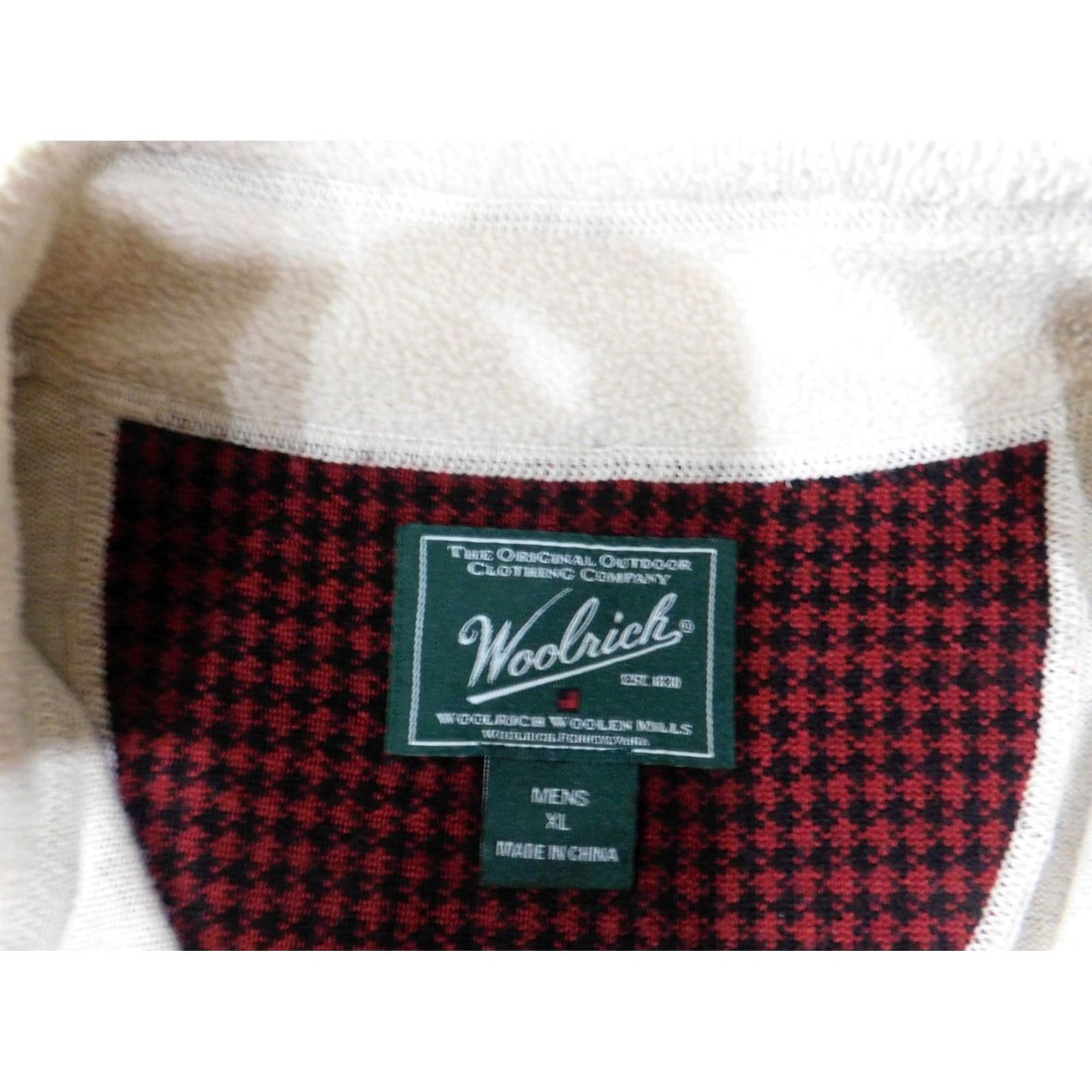 Vintage Woolrich Sweater XL Beige 1/4 Zip Pullover Knit Wool Crew Neck Men 90s Vintage Style Regular Knit Pattern Solid Size US XL / EU 56 / 4 - 7 Thumbnail