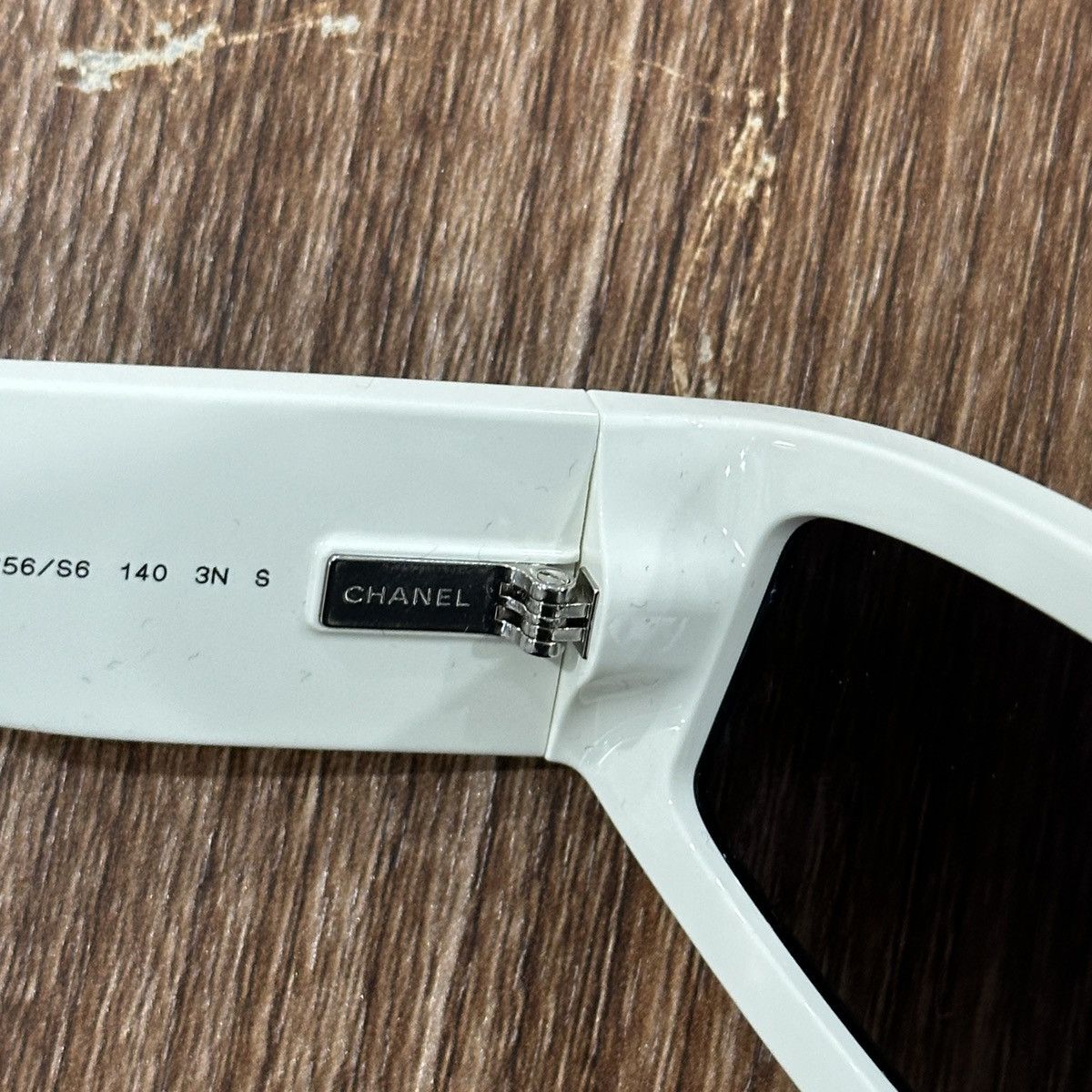 Chanel CHANEL 0CH6057 1656S6 SUNGLASSES Size ONE SIZE - 9 Thumbnail