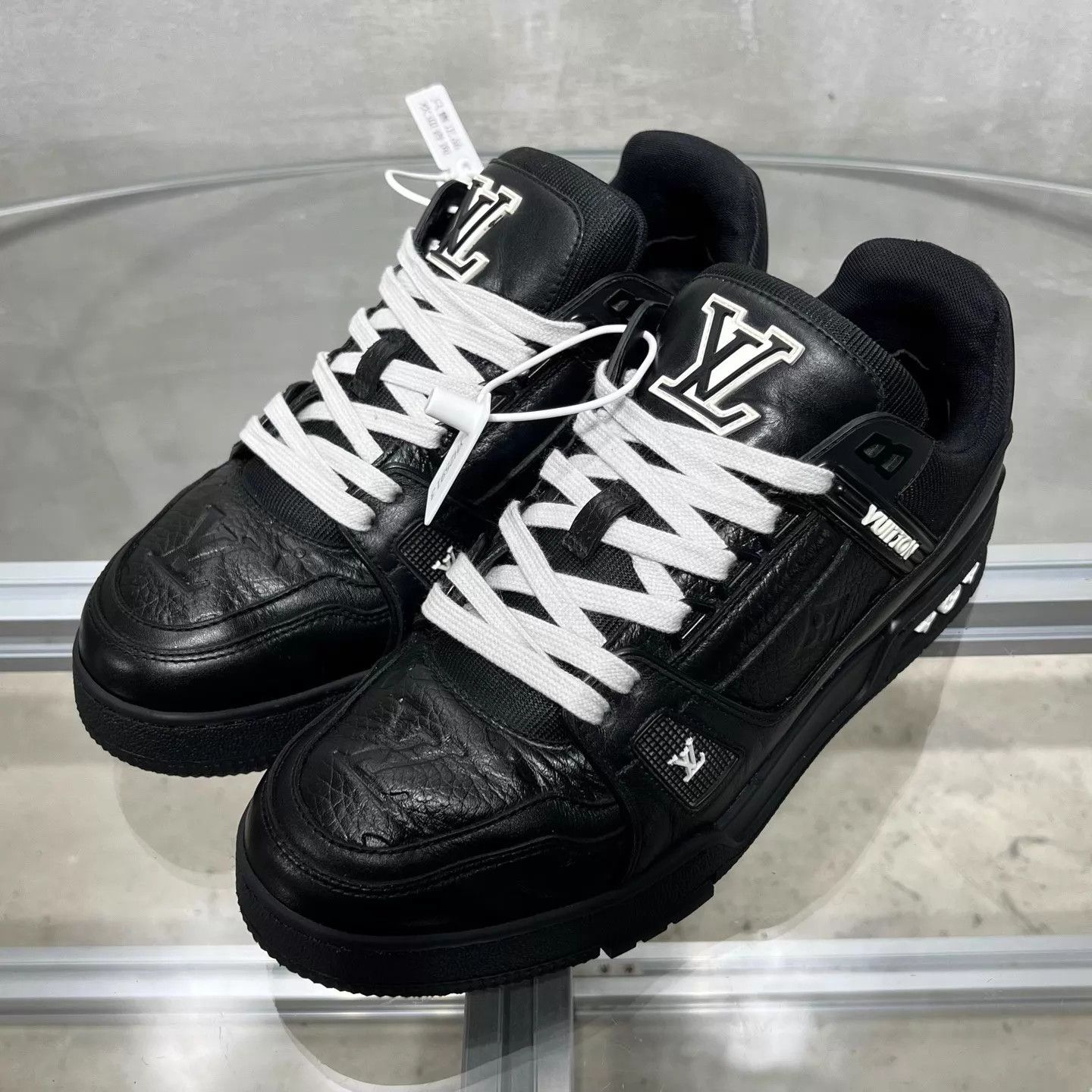 Louis Vuitton LV Trainer Black Warrior UK6.5 Size US 7.5 / EU 40-41 - 2 Thumbnail