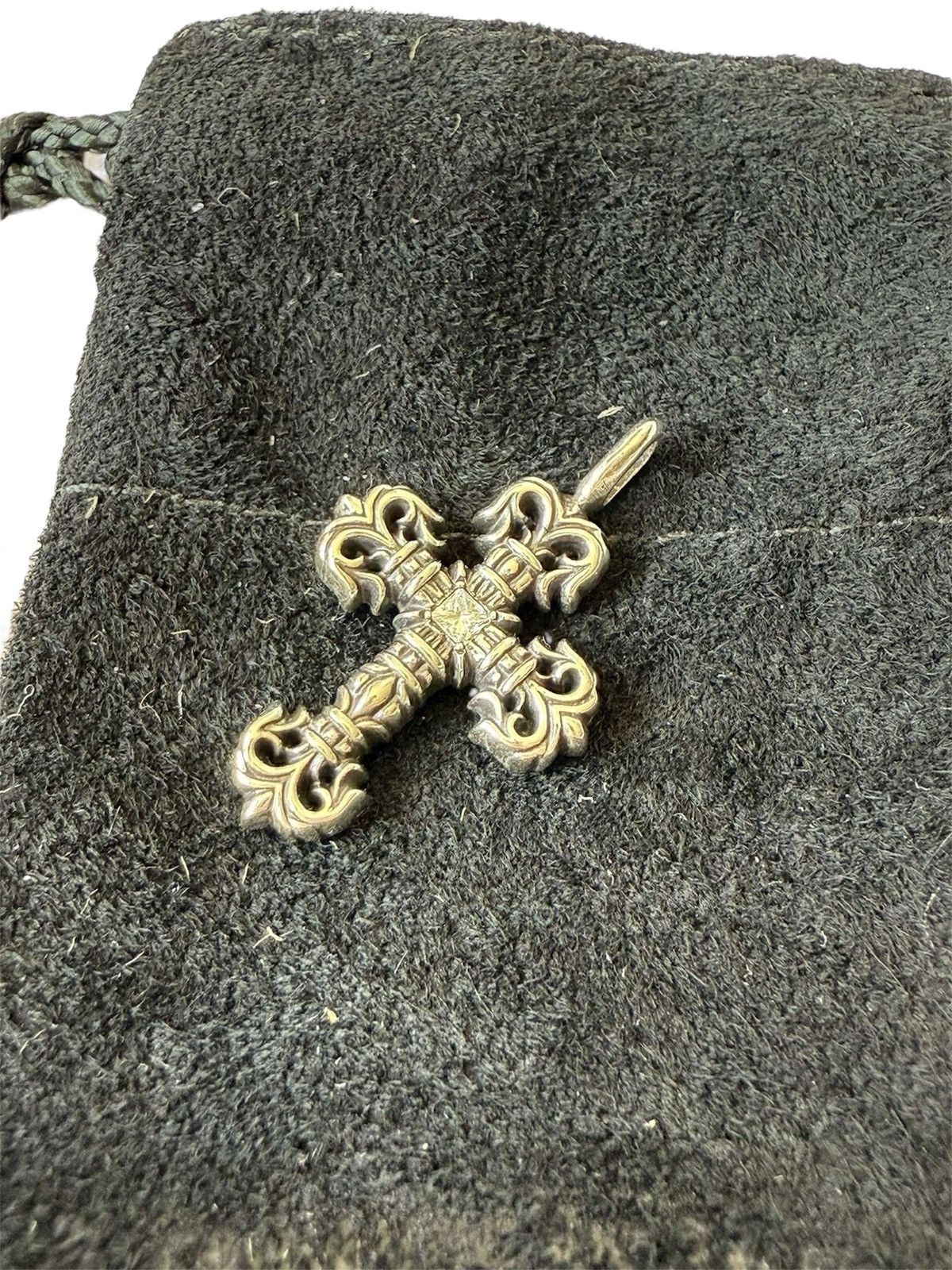 Chrome Hearts Chrome Hearts Silver Diamond Tiny Filigree Cross Charm Size ONE SIZE - 11 Thumbnail