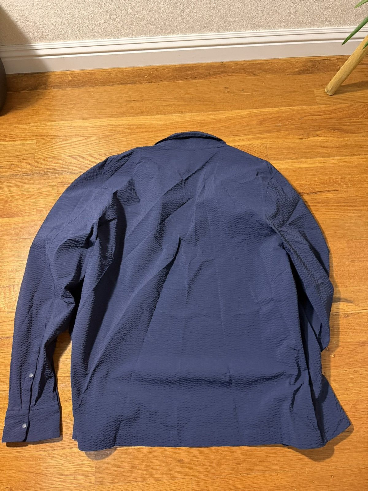Lululemon Lululemon Seersucker light jacket medium Size US M / EU 48-50 / 2 - 2 Thumbnail
