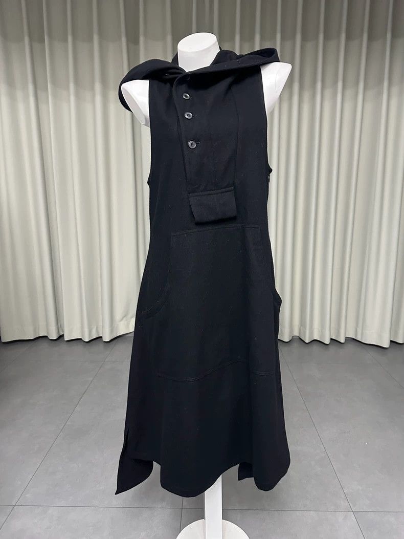 Yohji Yamamoto Yohji Yamamoto size 2 Oblique Button Witch Hat Short Front Size M / US 6-8 / IT 42-44 - 2 Thumbnail