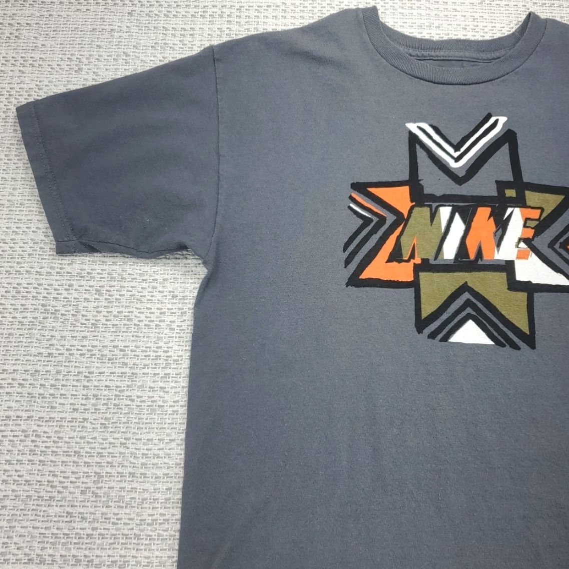 Nike Nike Graphic Tee shirt Adult M Short Sleeve Gray Regular Fit Swoosh T-Shirt Mens Size US M / EU 48-50 / 2 - 4 Thumbnail
