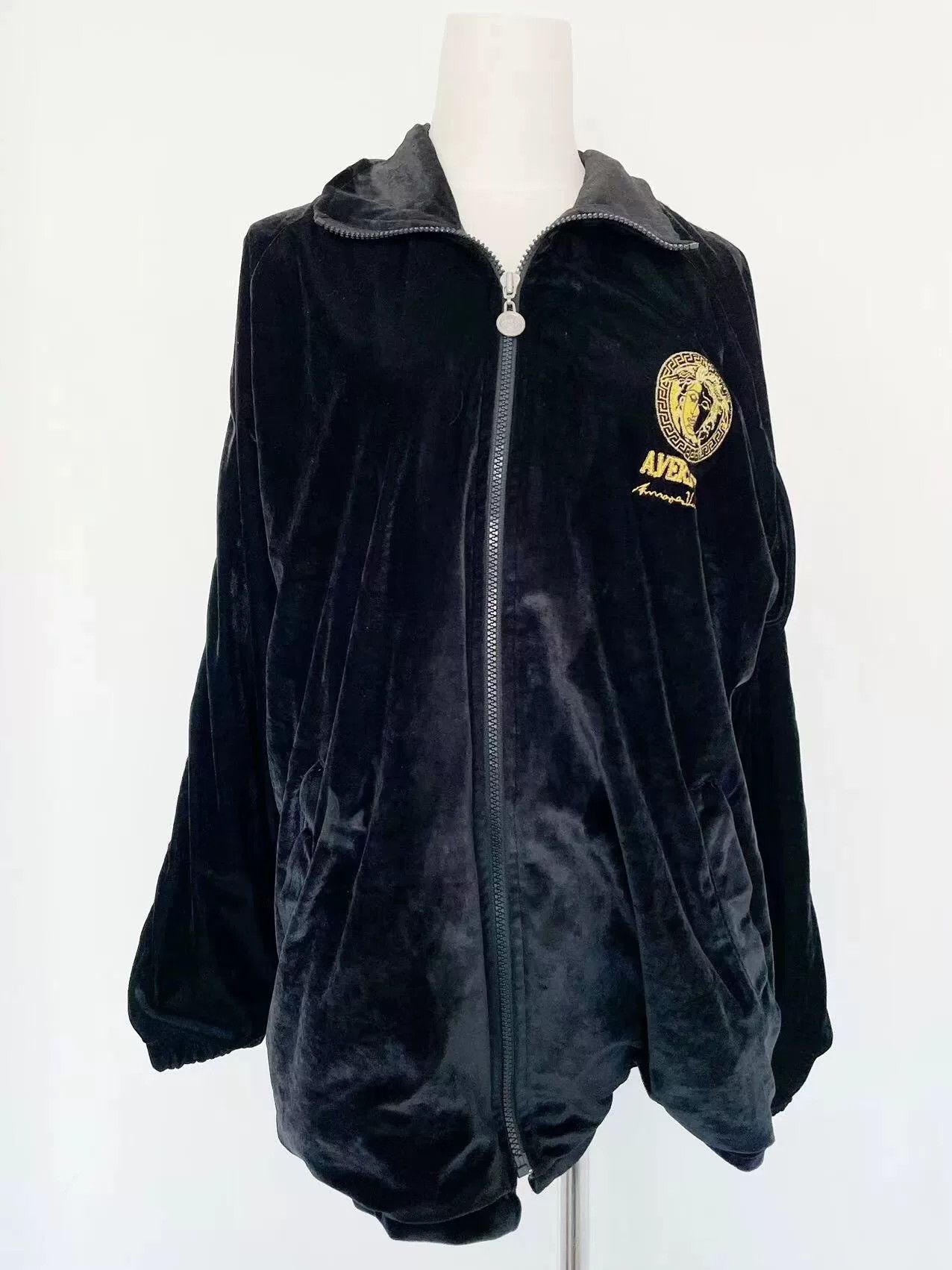 Versace Versace 90s Medusa Velvet Sweatshirt Size US M / EU 48-50 / 2 - 1 Thumbnail