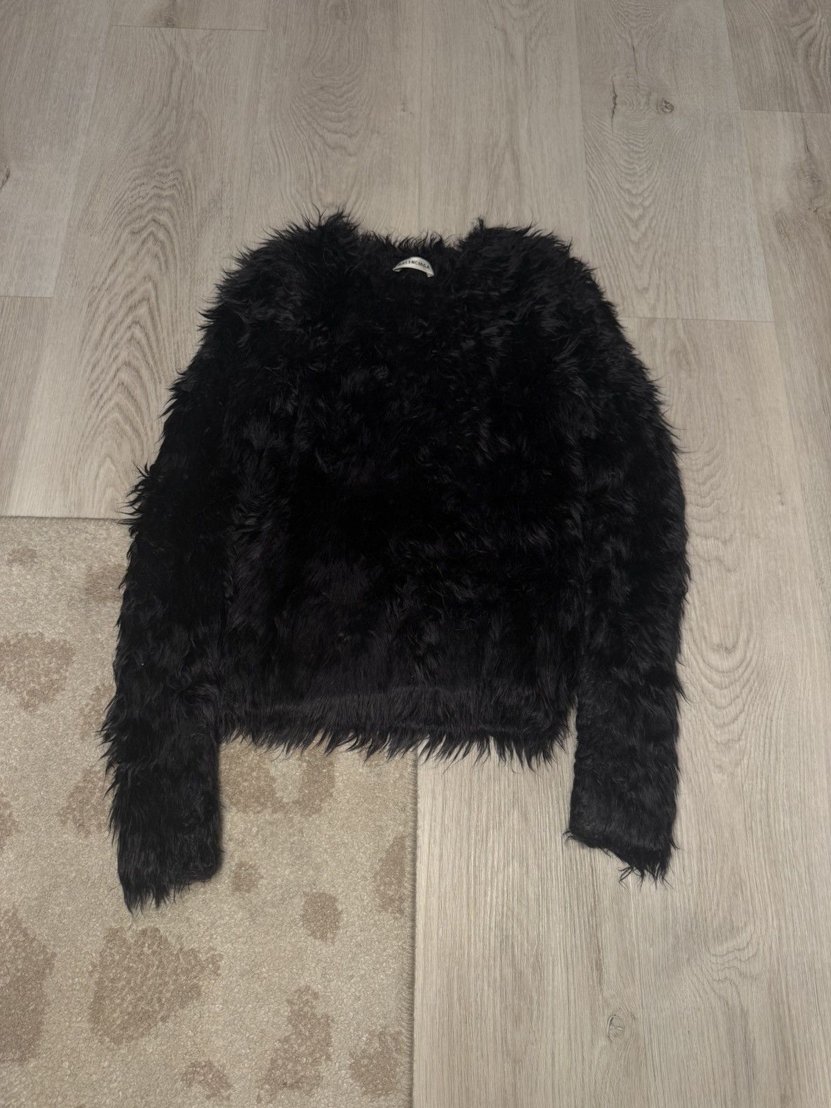Balenciaga f/w 2018 fuzzy fur sweater!! Size US S / EU 44-46 / 1 - 1 Thumbnail