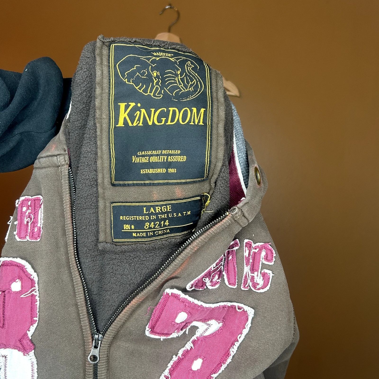 Vintage Kingdom Clothing Y2K Styled Zip-Up Hoodie Large Size US L / EU 52-54 / 3 - 8 Thumbnail