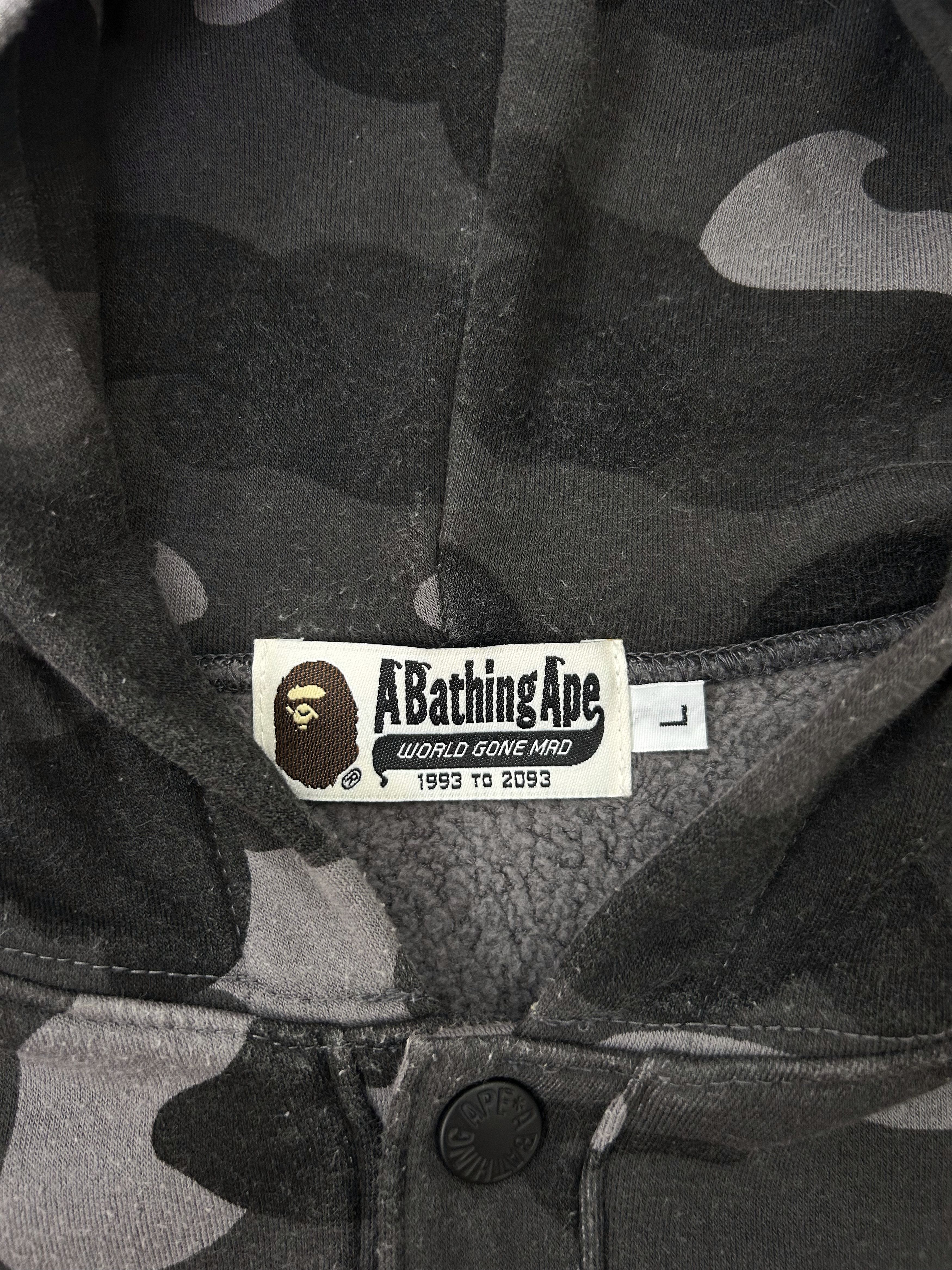 Bape BAPE Black Camo Snap Button Hoodie [Size L] Size US L / EU 52-54 / 3 - 5 Thumbnail