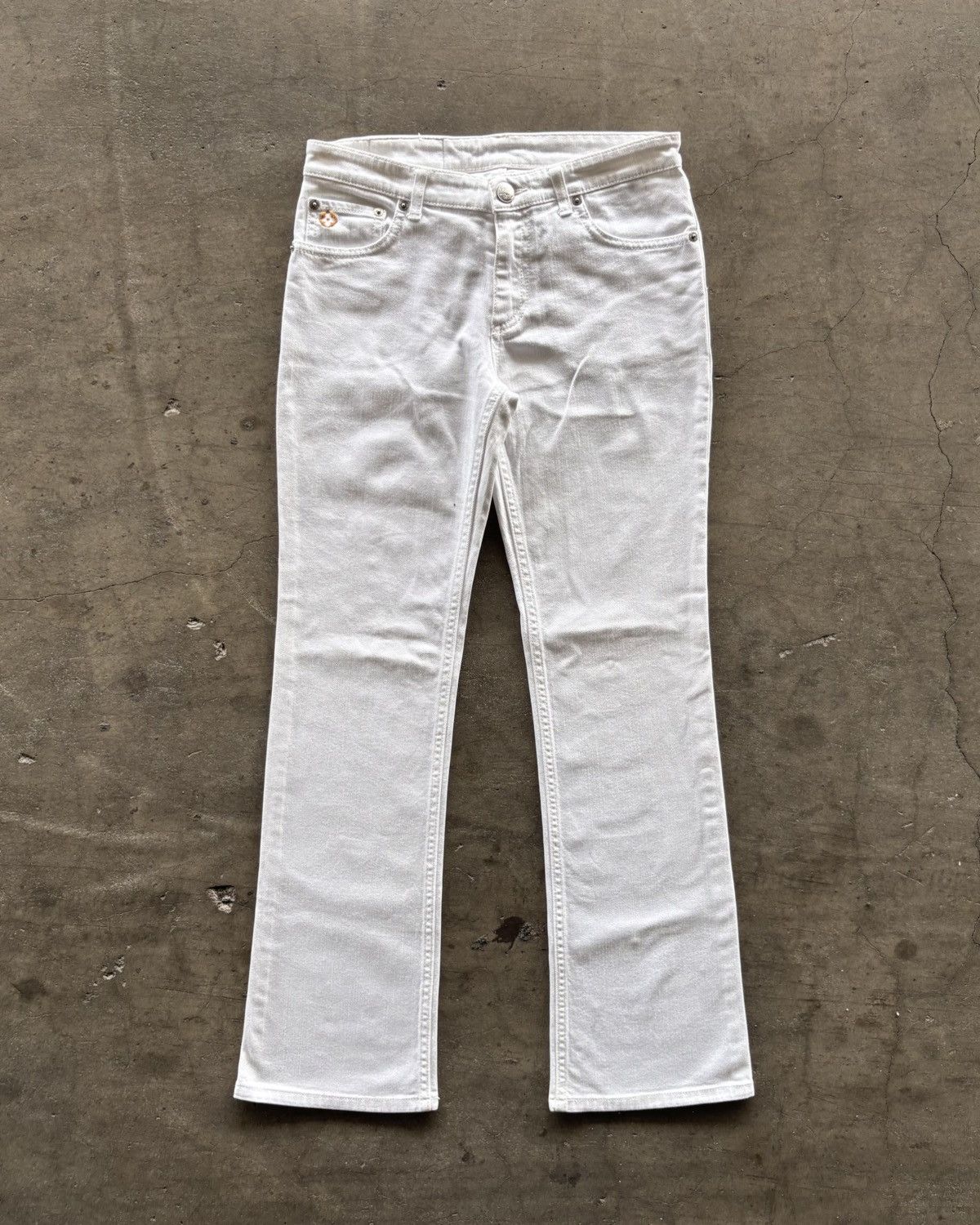Louis Vuitton Louis Vuitton White Bootcut Jeans Size 26" / US 2 / IT 38 - 2 Thumbnail