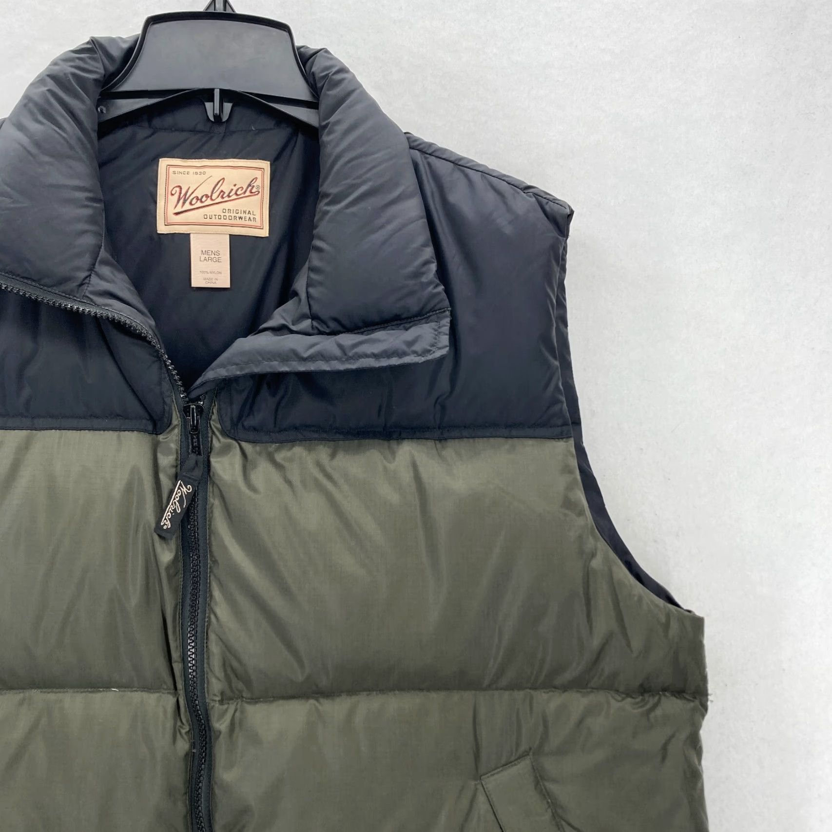 Vintage Woolrich Vest Mens Large Earth Green Goose Down Puffer Full Zip Pockets Camp Size US L / EU 52-54 / 3 - 2 Thumbnail