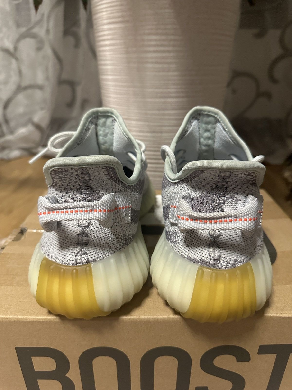 Adidas Adidas Yeezy Boost v2 Blue Tint Size US 7.5 / EU 40-41 - 3 Thumbnail