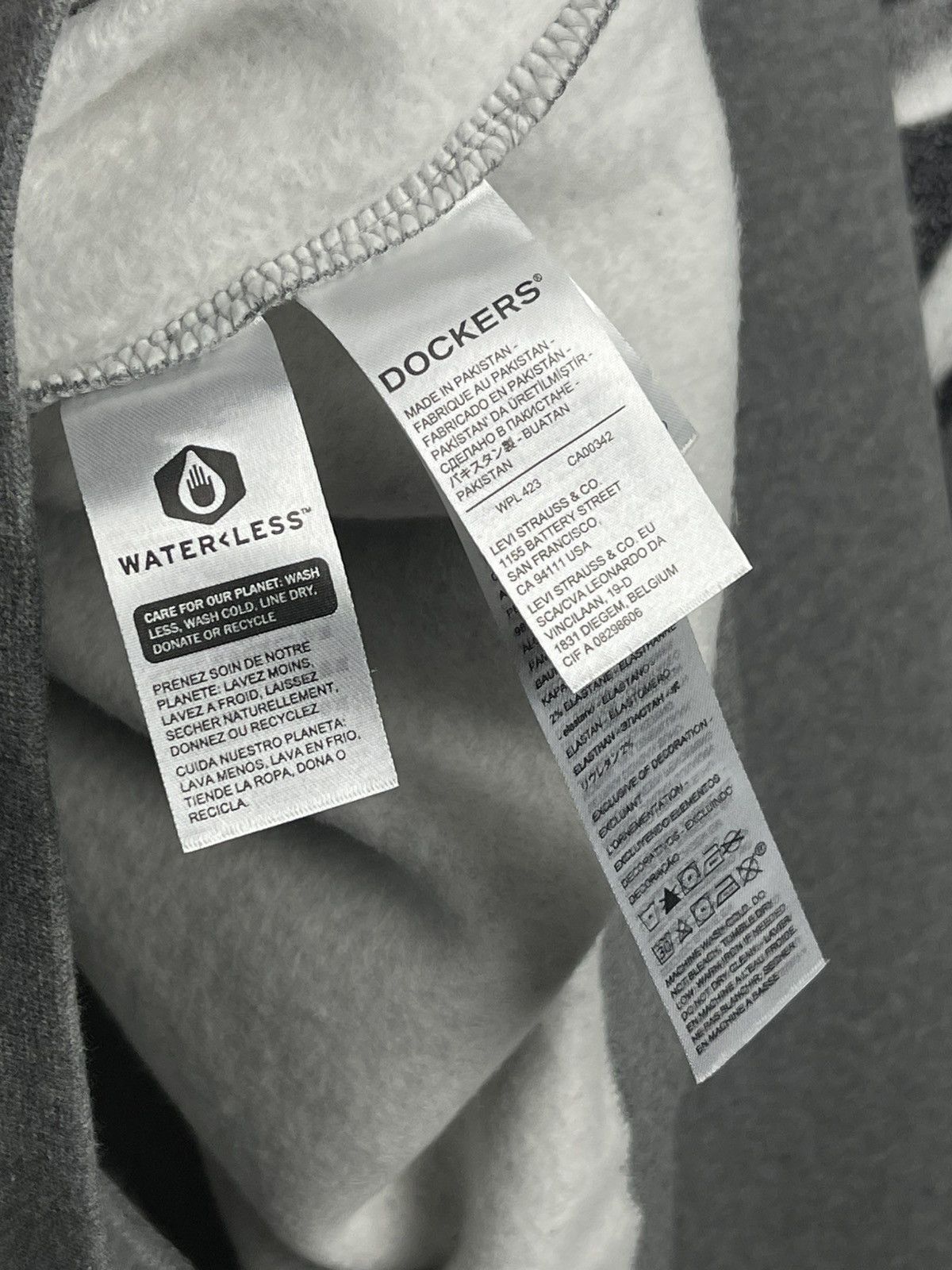 Dockers Dockers Crew Neck Grey Sweatshirt Men’s Size L Size US L / EU 52-54 / 3 - 7 Thumbnail