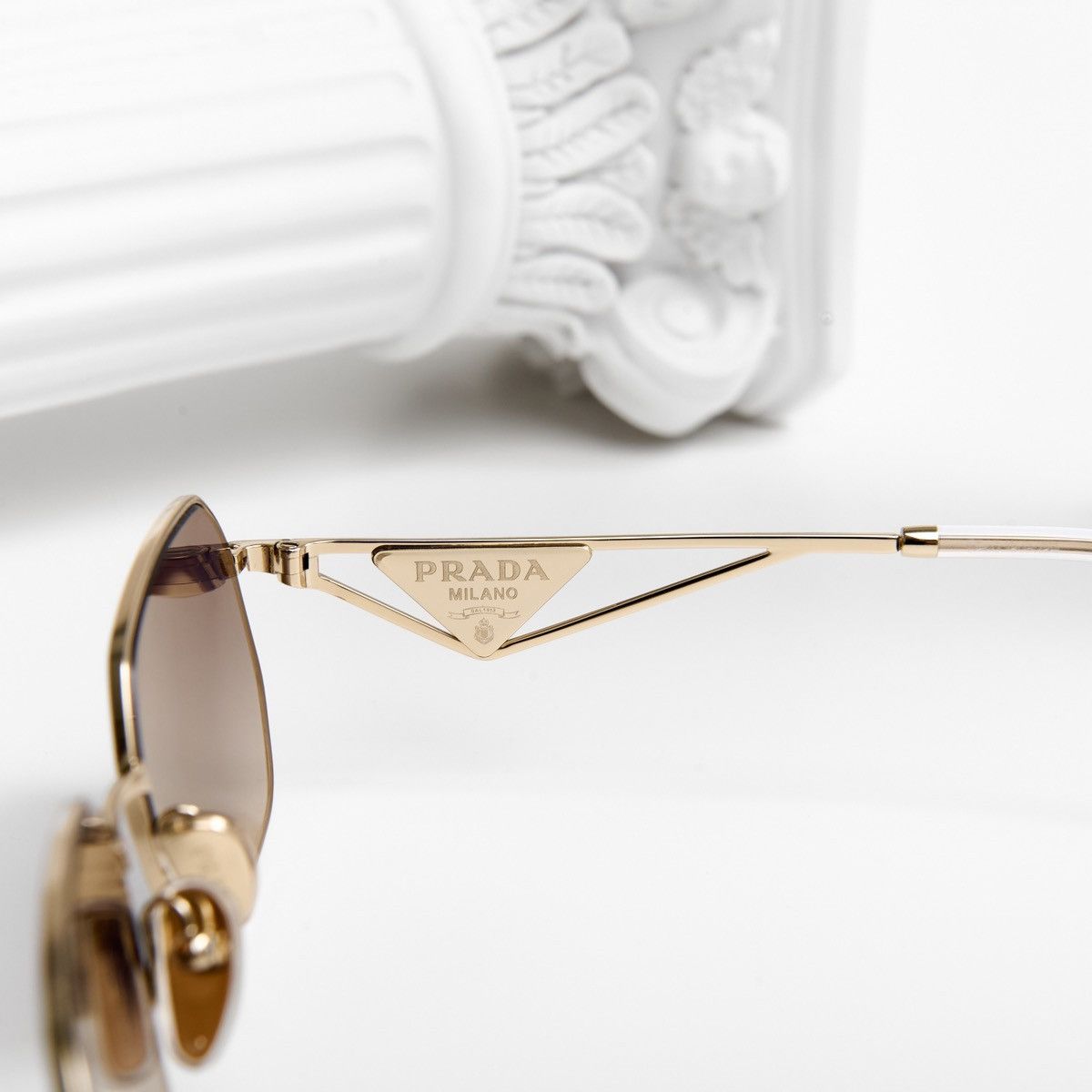Prada PRADA 0PR A51S ZVN30C SUNGLASSES Size ONE SIZE - 4 Thumbnail