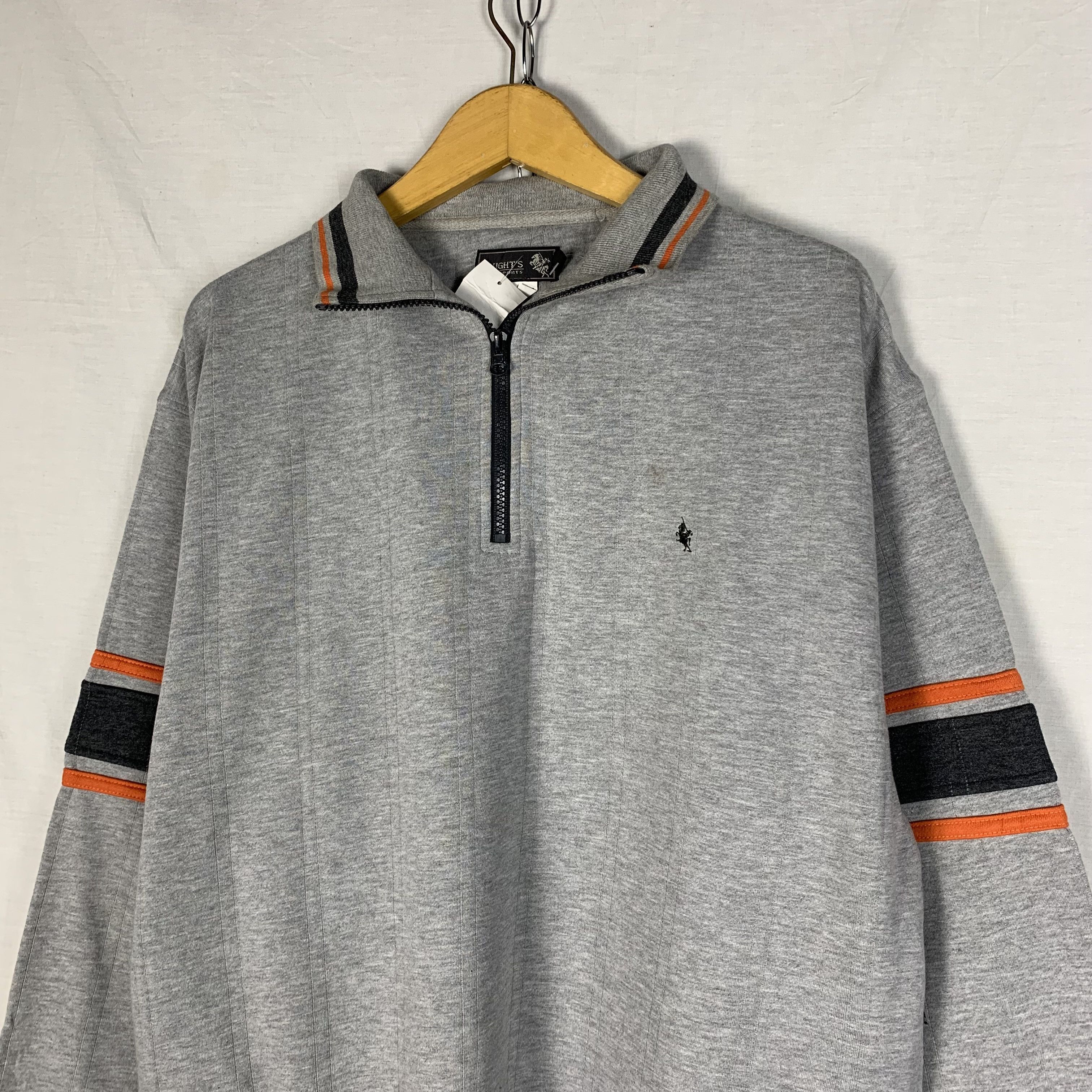Vintage Vintage Knight's Clubsports Swetshirt Crewneck Size US M / EU 48-50 / 2 - 4 Thumbnail
