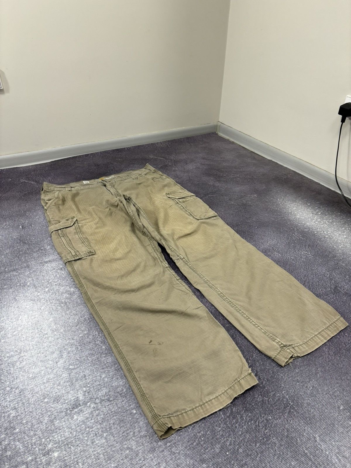 Carhartt Vintage Carhartt Y2K Khaki Hype Work Baggy Cargo Pants Size US 38 / EU 54 - 12 Thumbnail